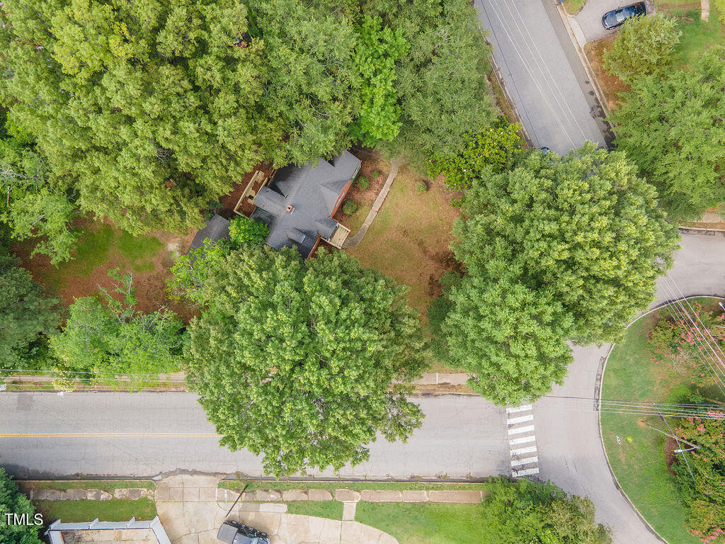 301 N King Charles Road Property Photo 1