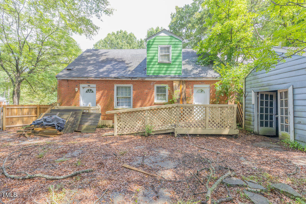 301 N King Charles Road Property Photo 10