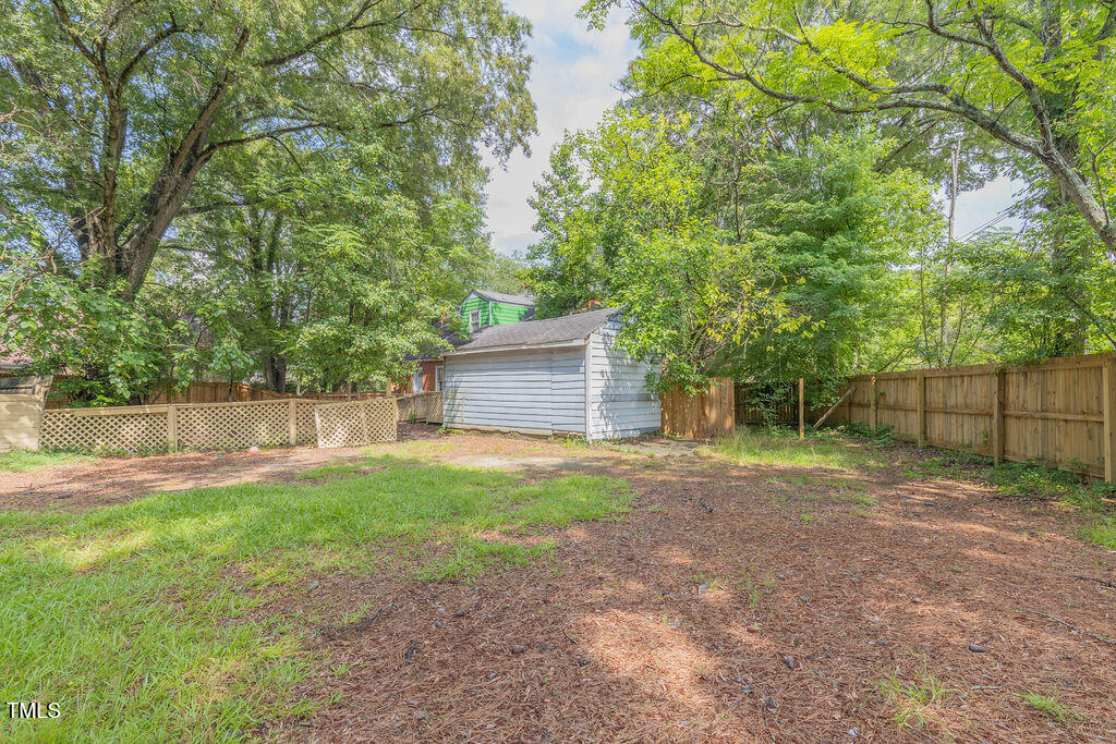 301 N King Charles Road Property Photo 11