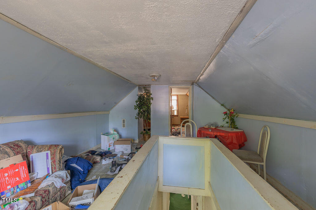 301 N King Charles Road Property Photo 15