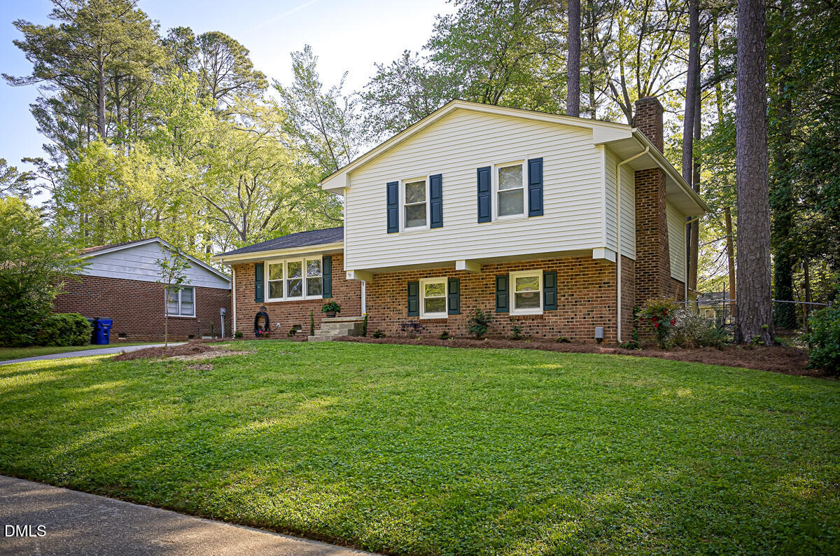 3418 Huntleigh Drive Property Photo 3