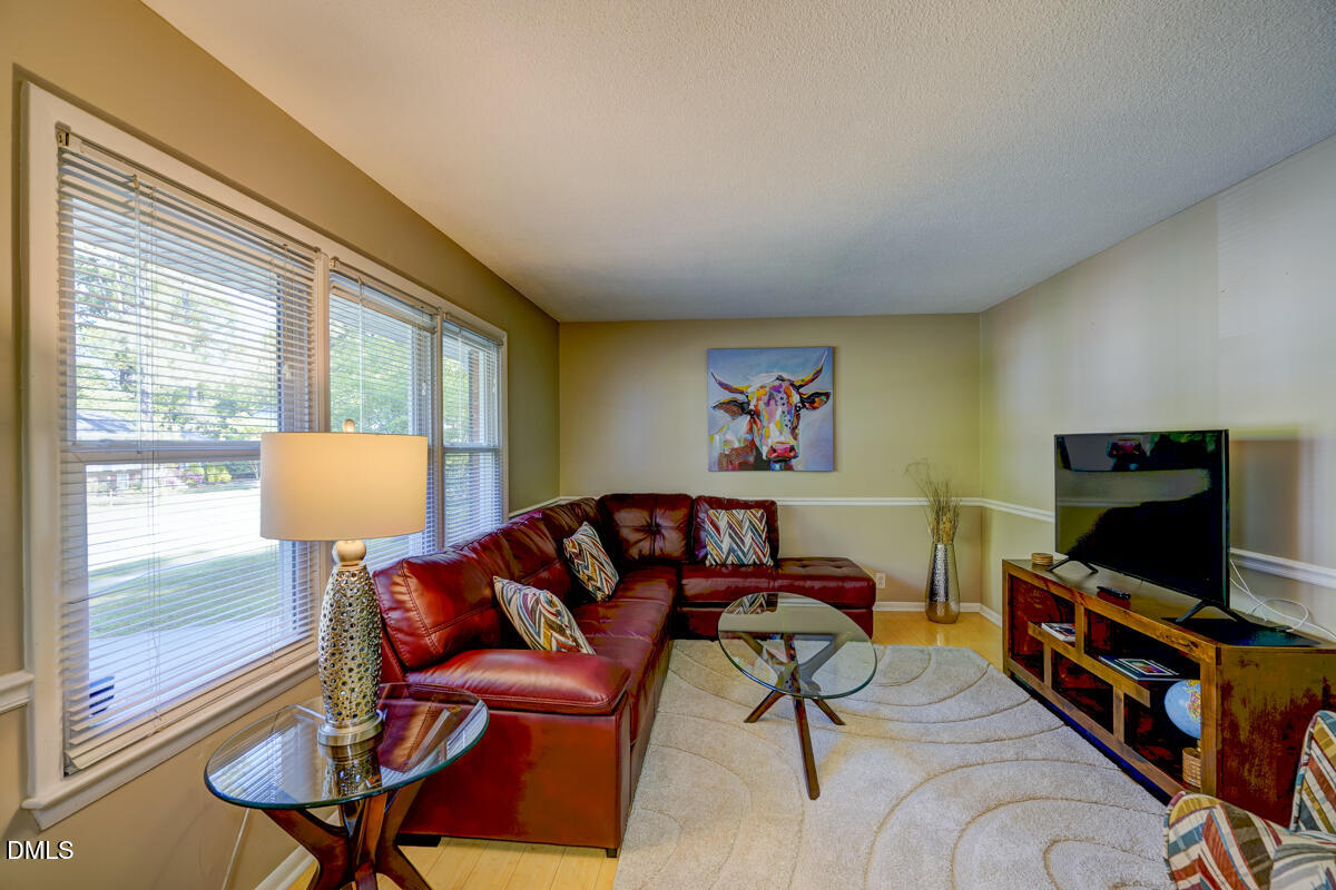 3418 Huntleigh Drive Property Photo 6