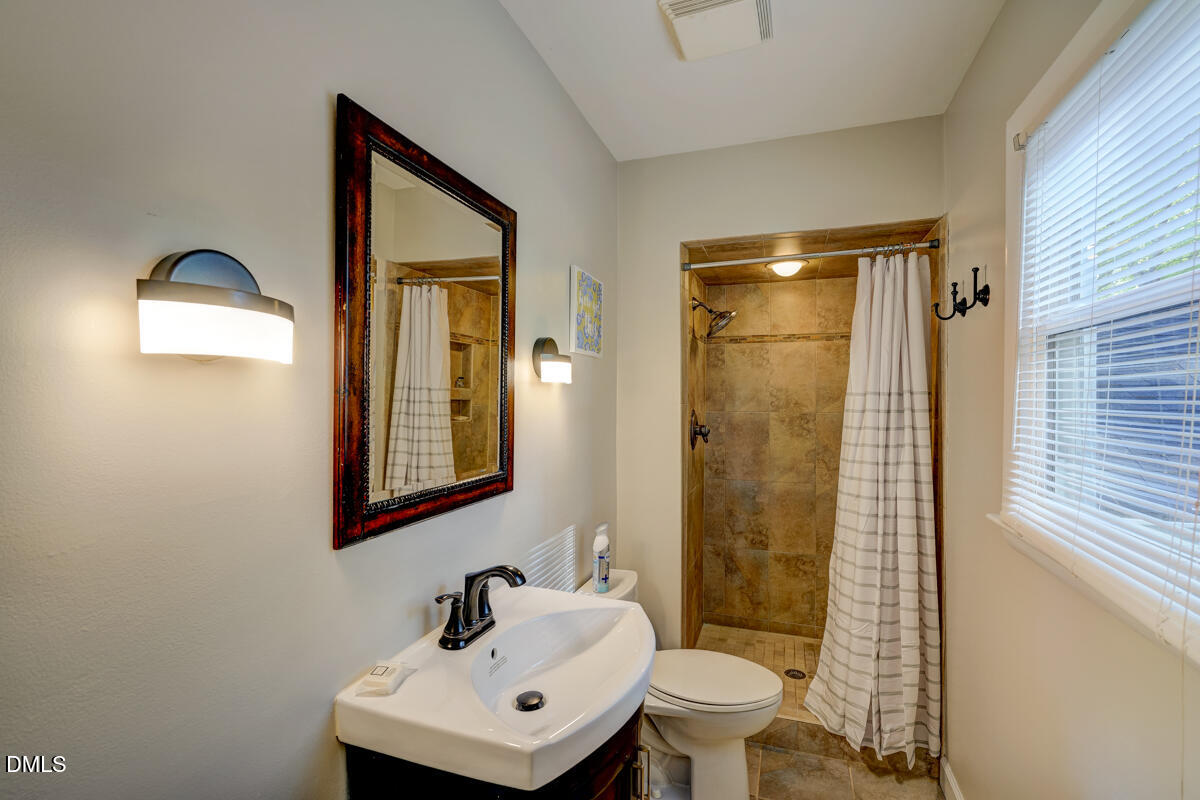 3418 Huntleigh Drive Property Photo 39