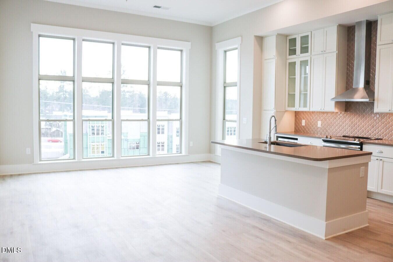 600 Carraway Crossing B4 Property Photo 4