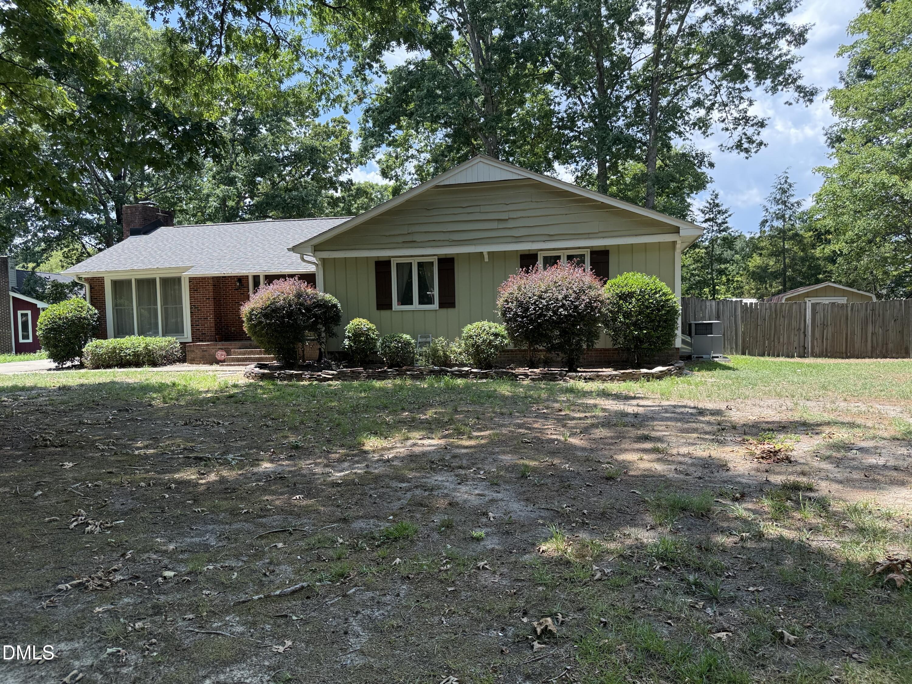 102 Pebblebrook Drive