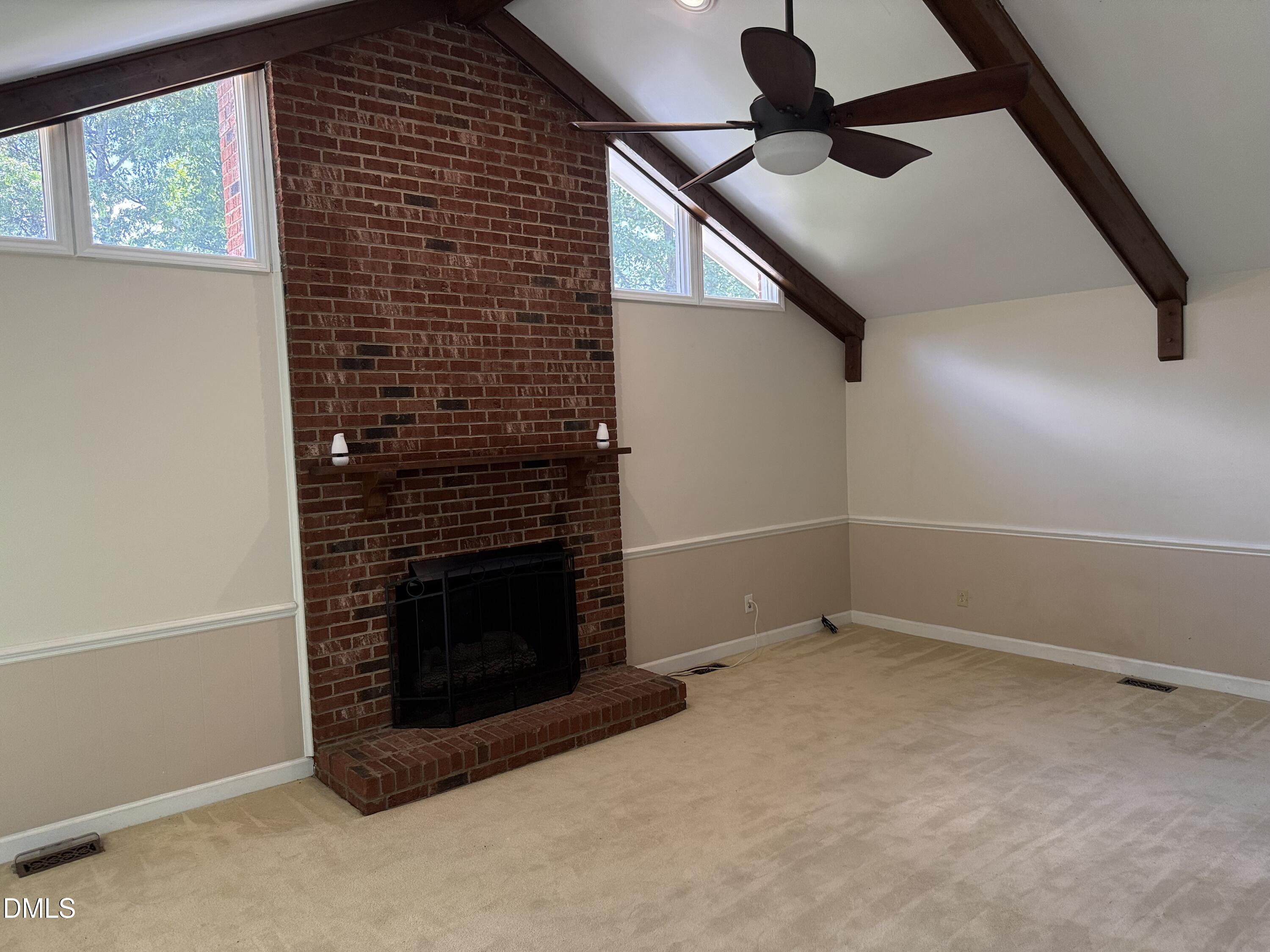102 Pebblebrook Drive Property Photo 6