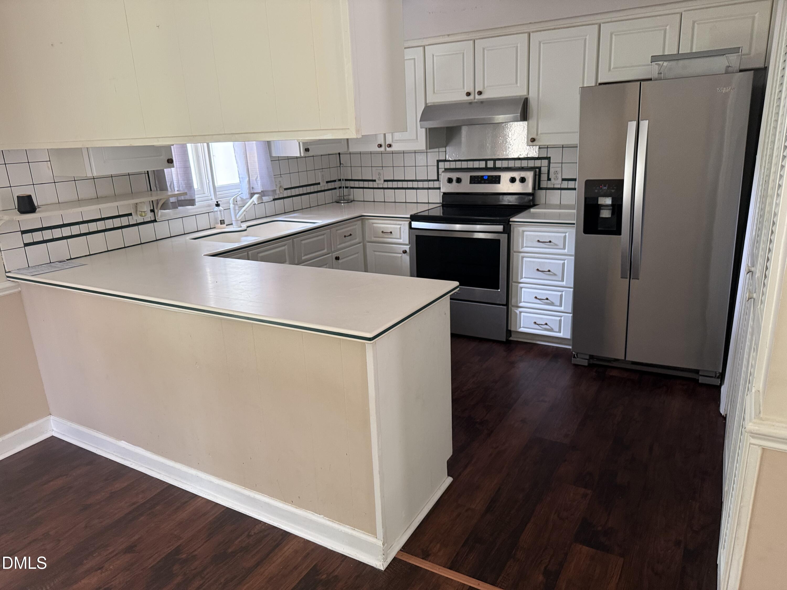 102 Pebblebrook Drive Property Photo 8