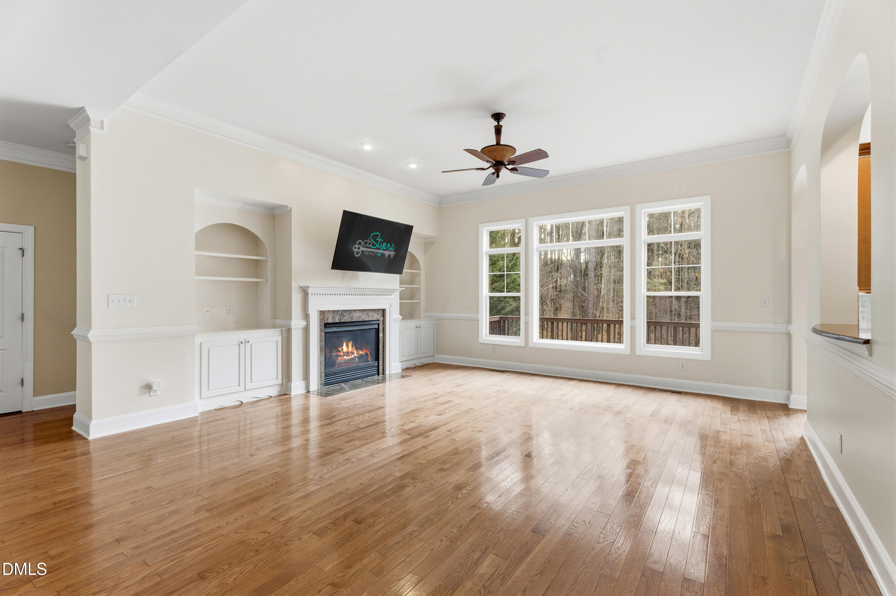 8228 Clarks Branch Drive Property Photo 11