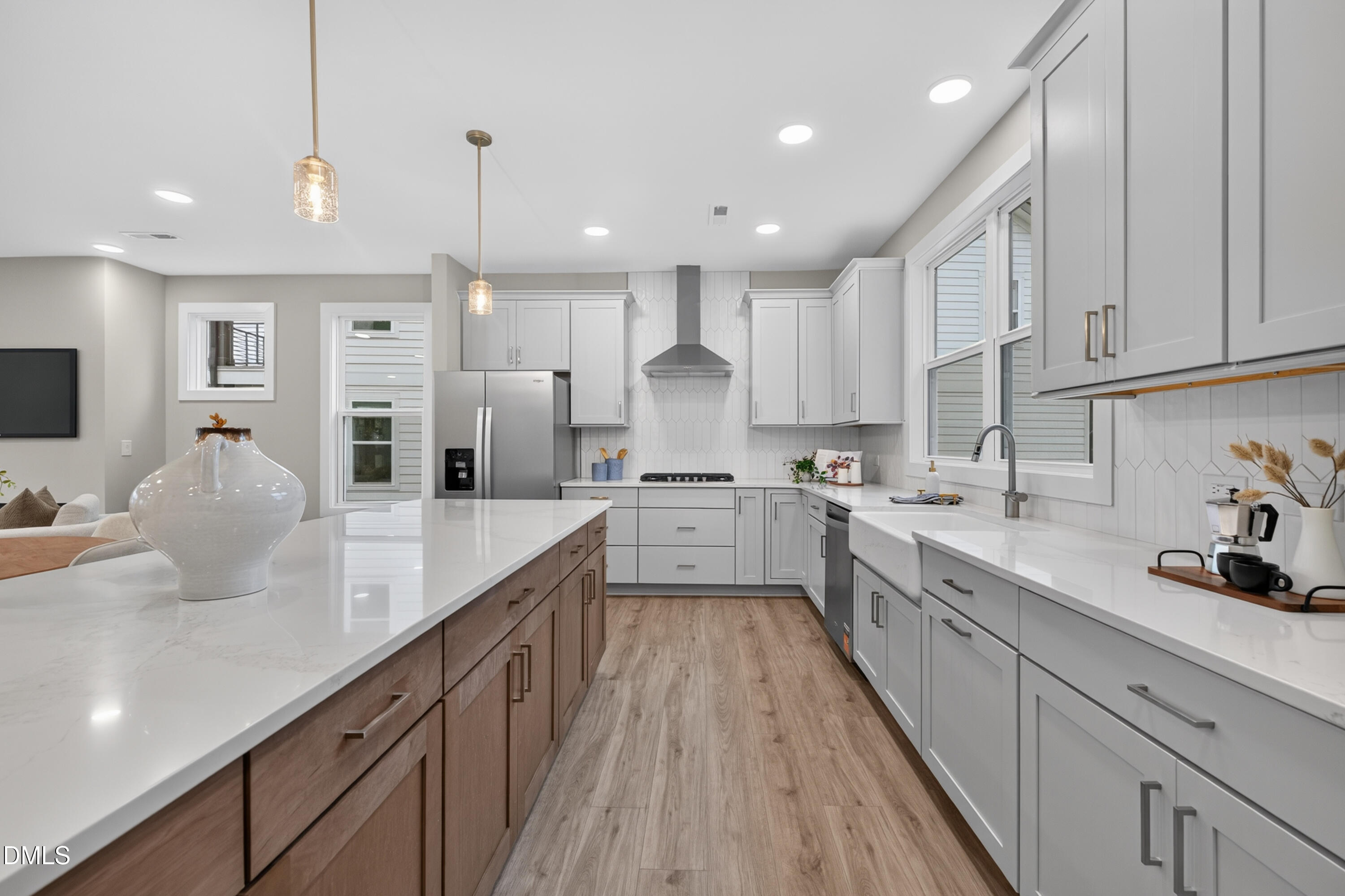826 Fireship Road Property Photo 1