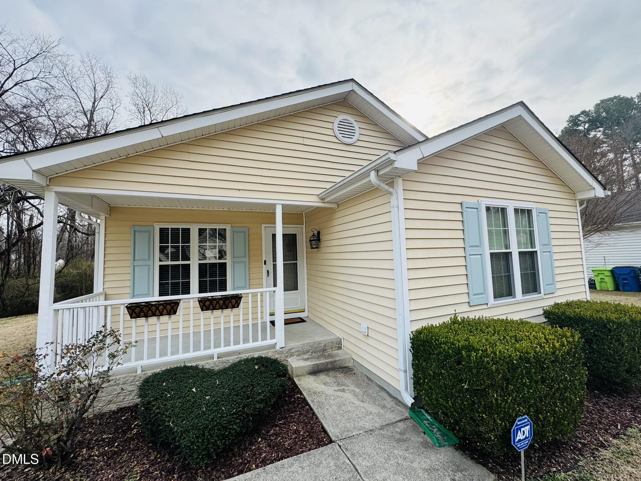 6904 Fox Haven Place Property Photo 2