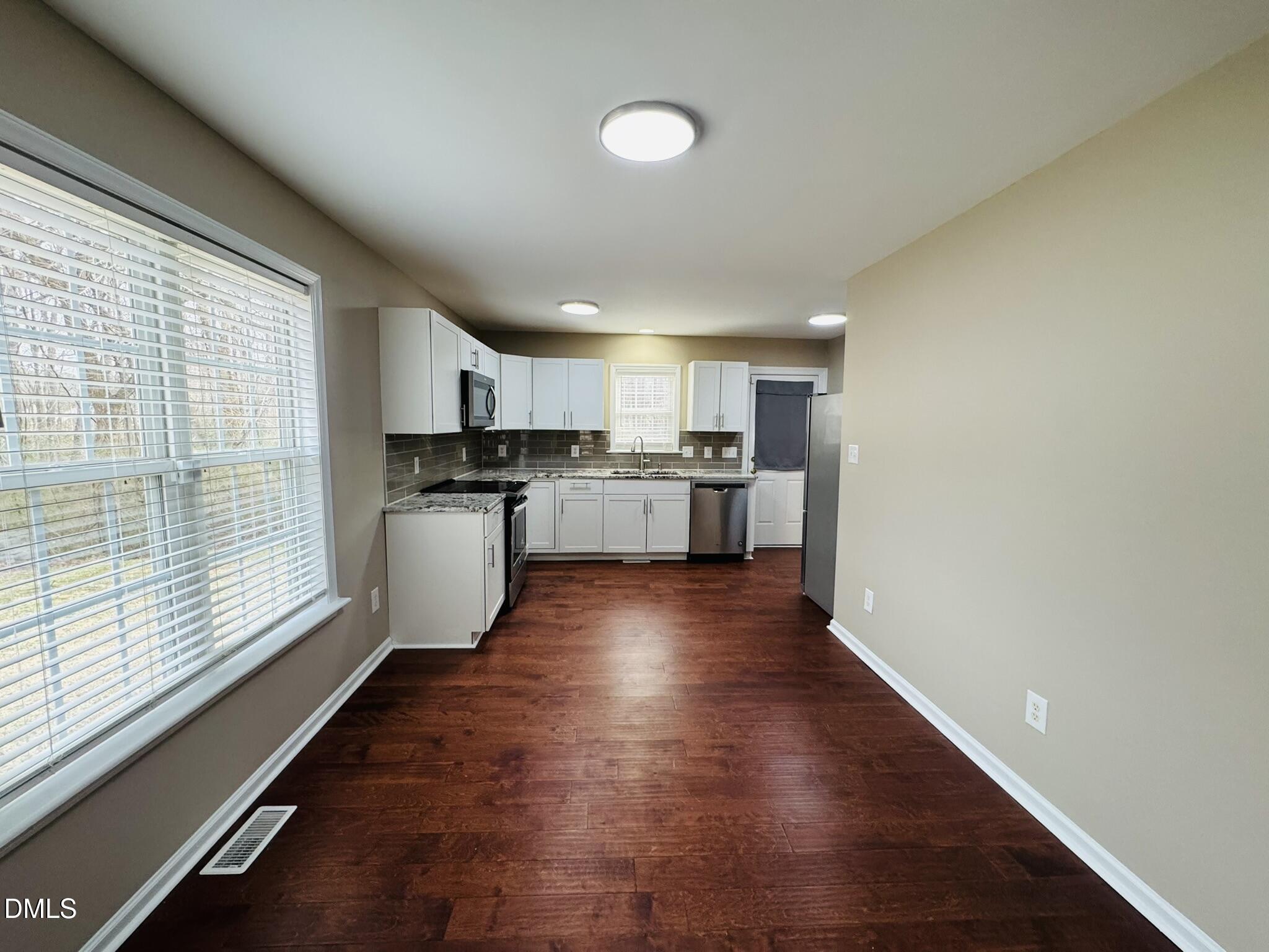 6904 Fox Haven Place Property Photo 5