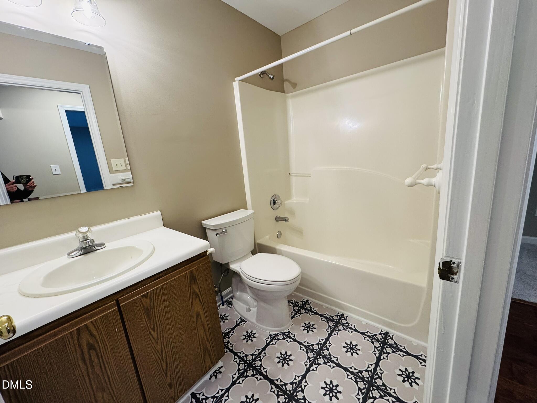 6904 Fox Haven Place Property Photo 12