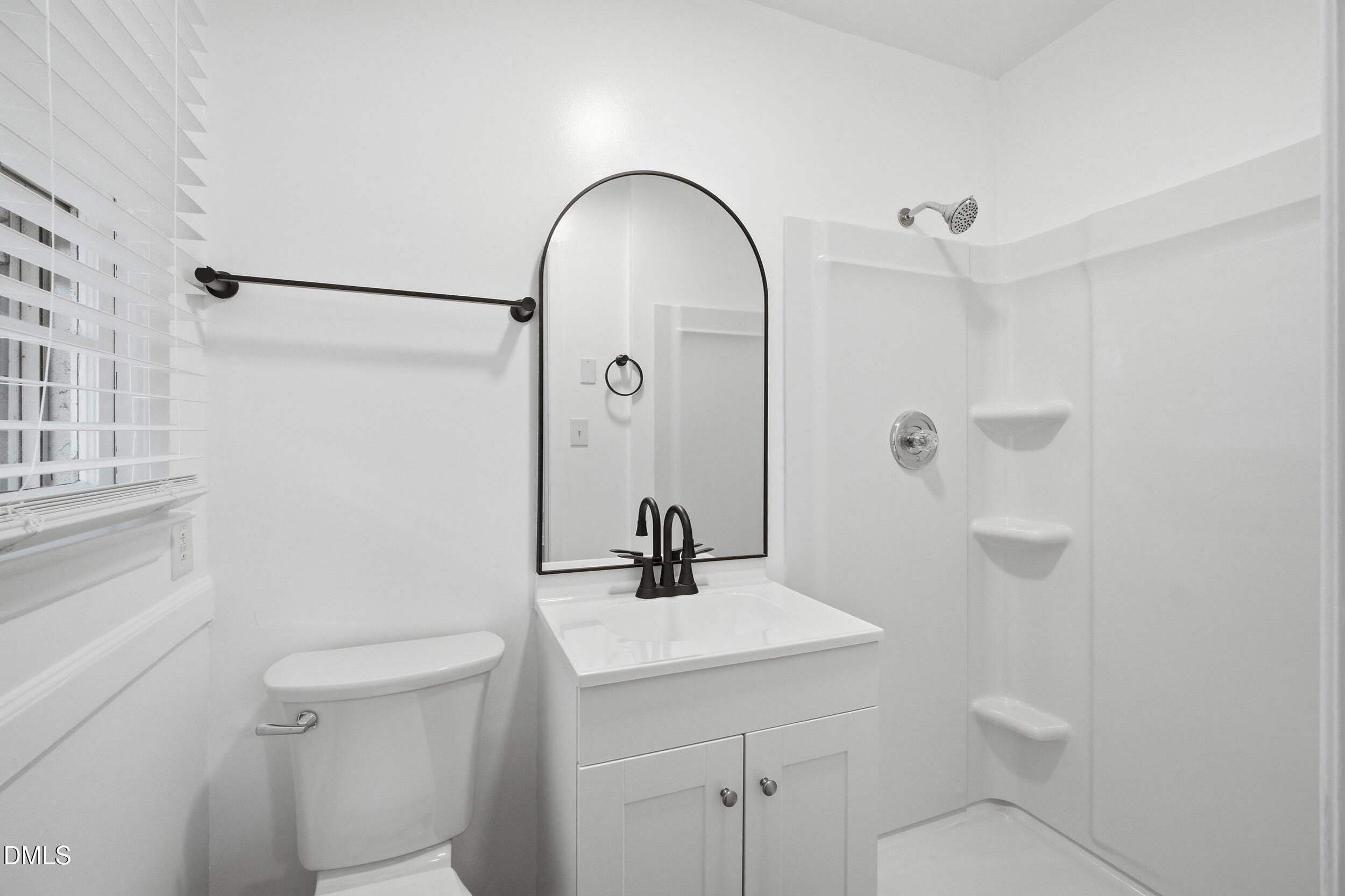 208 Lynnwood Estates Drive Property Photo 16