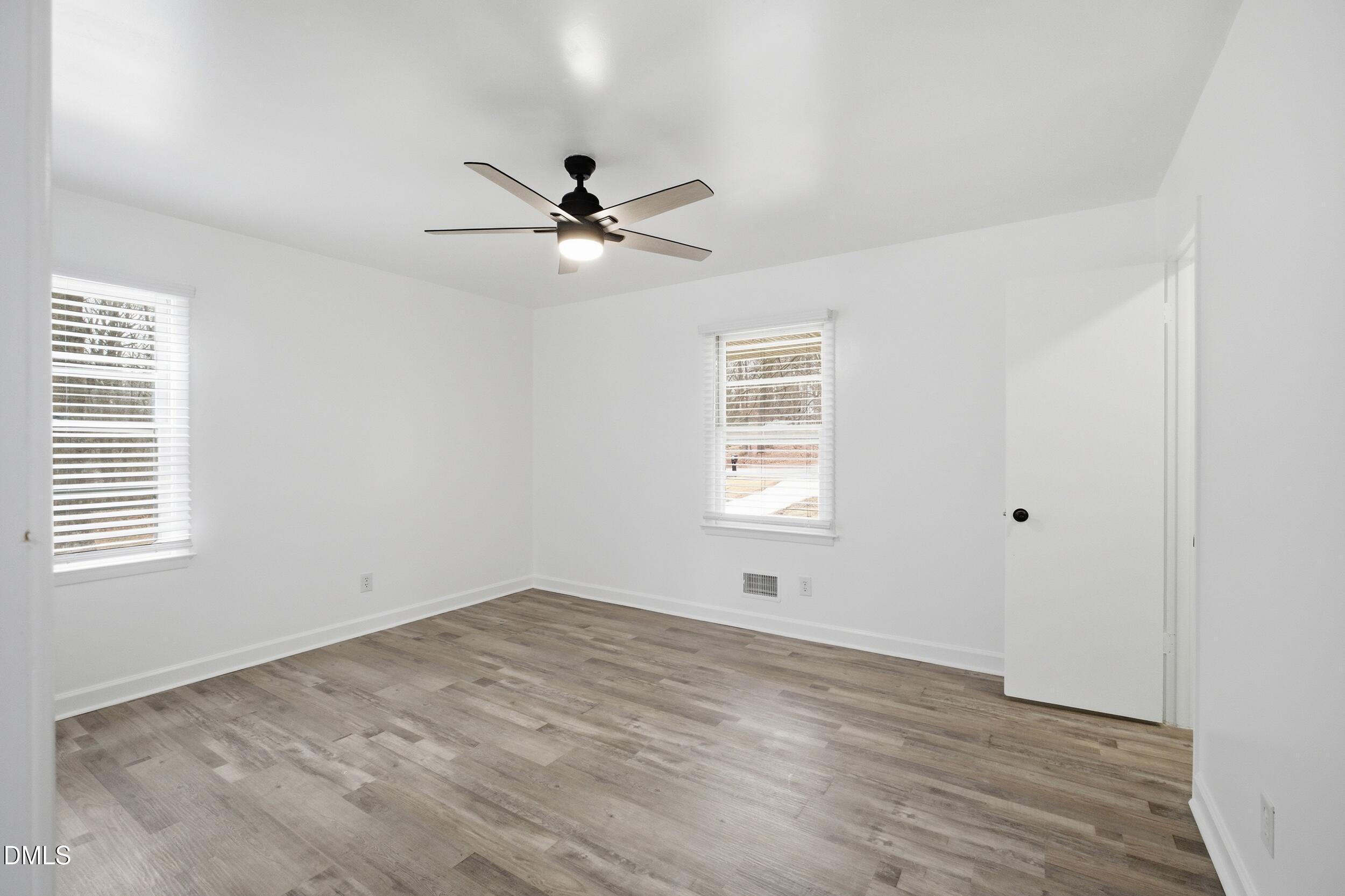 208 Lynnwood Estates Drive Property Photo 18