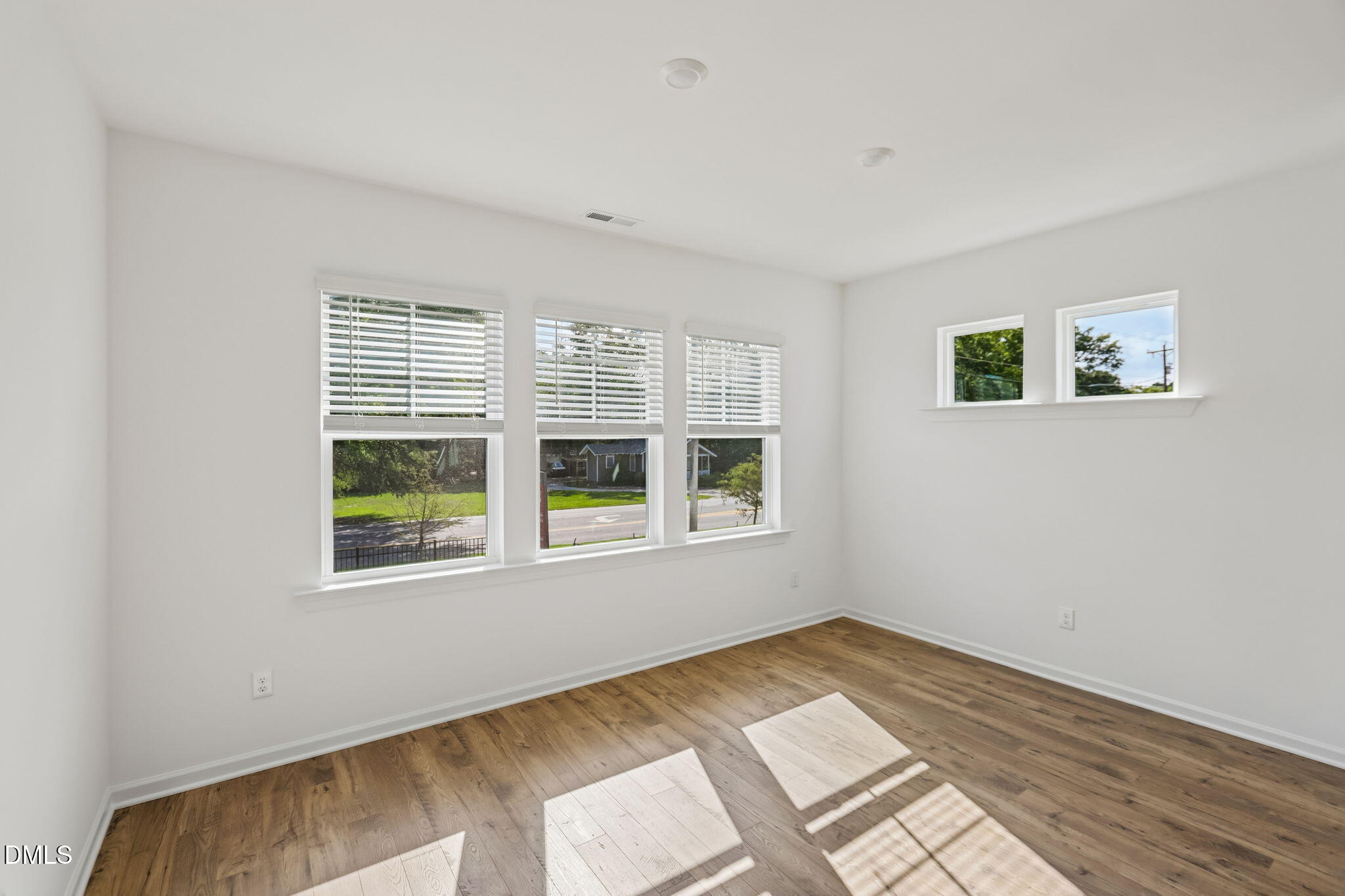 1320 W Garner Road 100 Property Photo 17