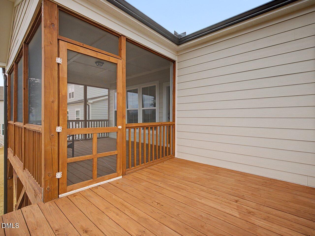 115 Circle City Way Property Photo 33