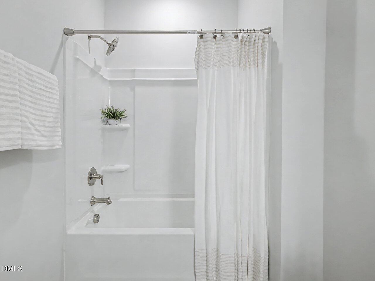 115 Circle City Way Property Photo 57