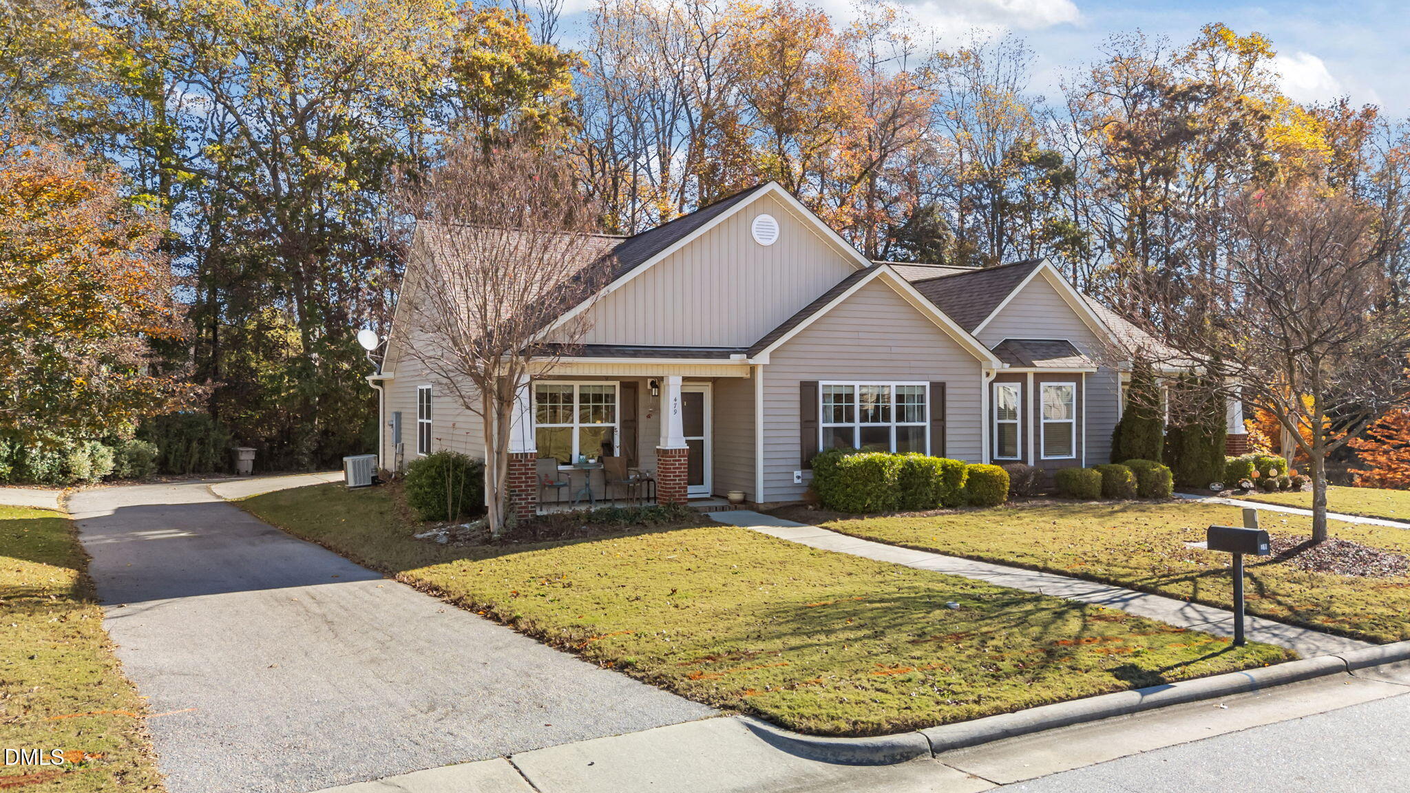 479 Winding Wood Drive Property Photo 4