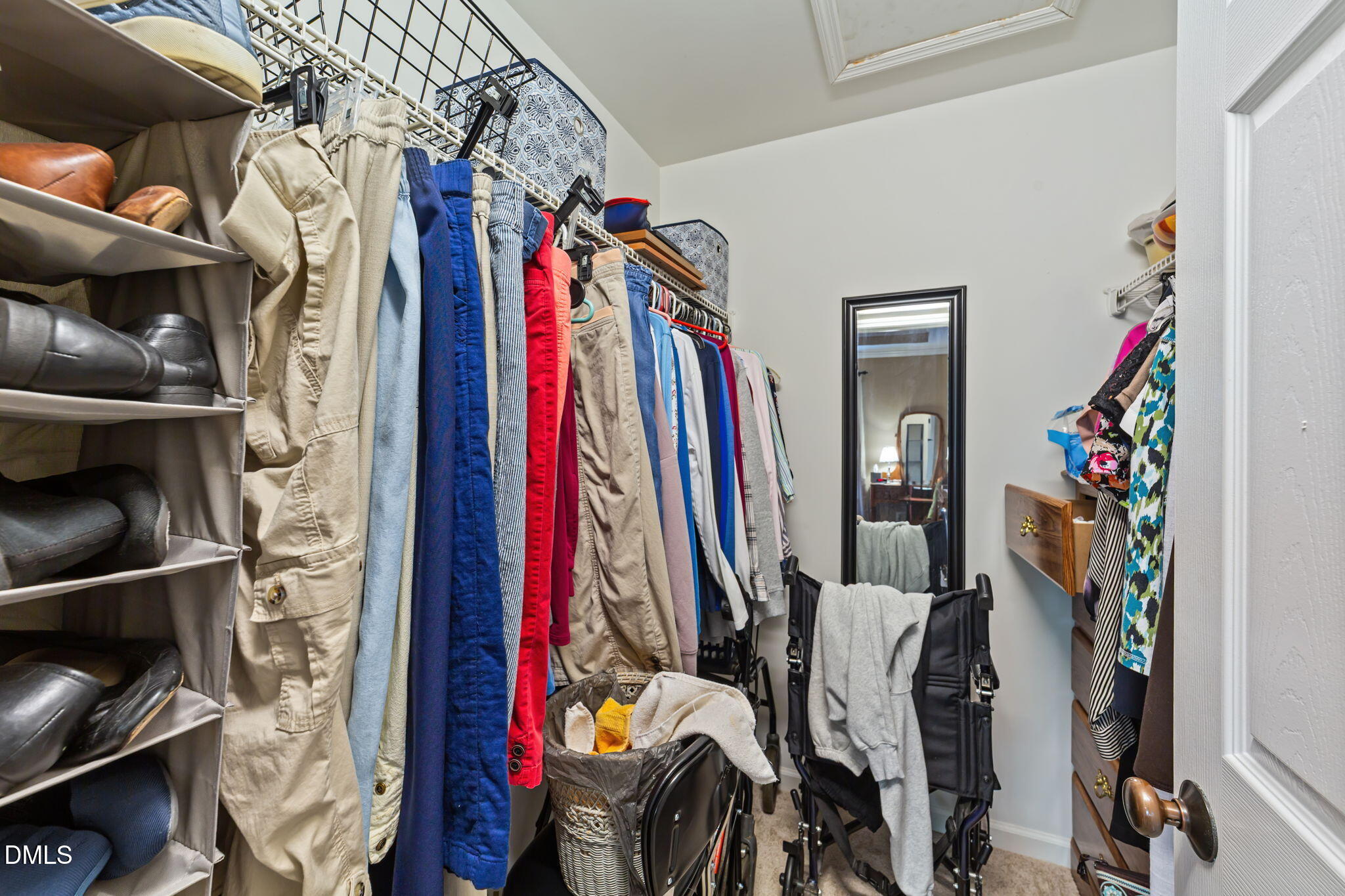 479 Winding Wood Drive Property Photo 33