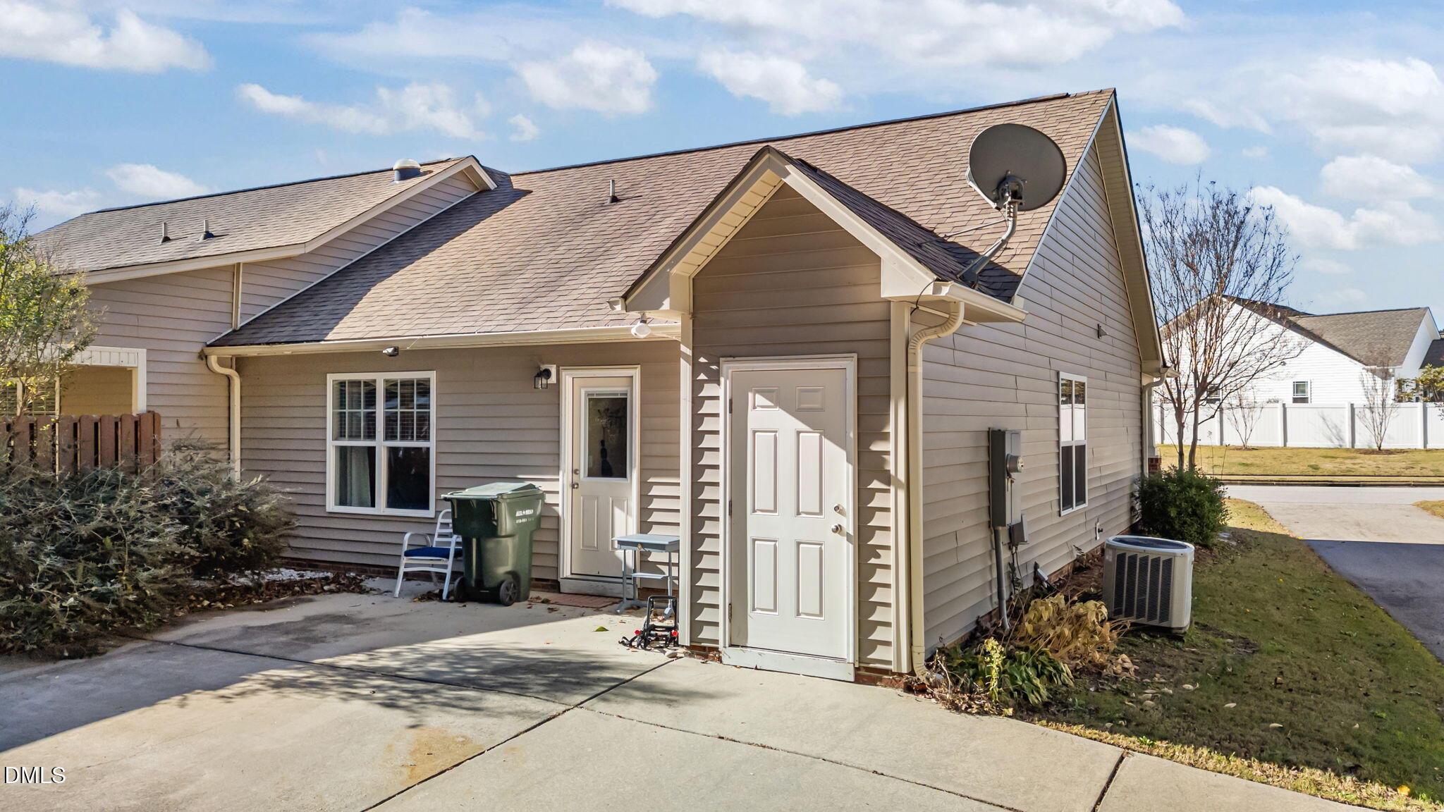 479 Winding Wood Drive Property Photo 35