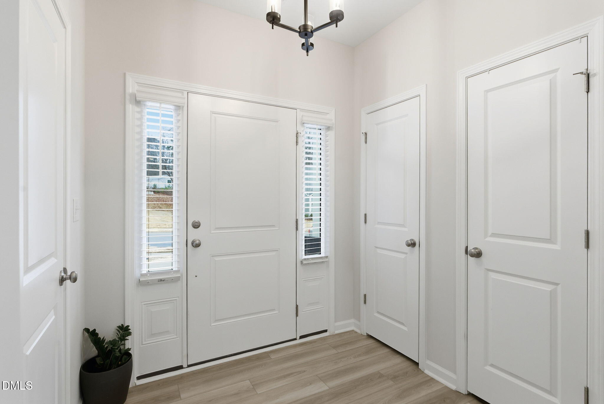 131 White Oak Garden Way Property Photo 10
