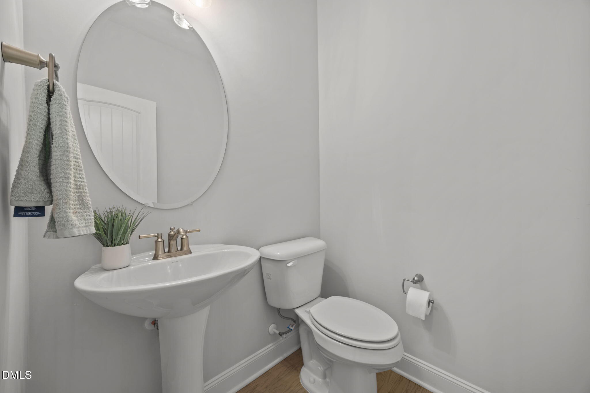 55 Bob White Property Photo 8