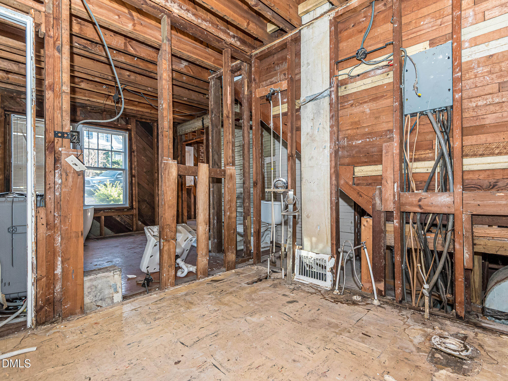 1825 White Oak Road Property Photo 32