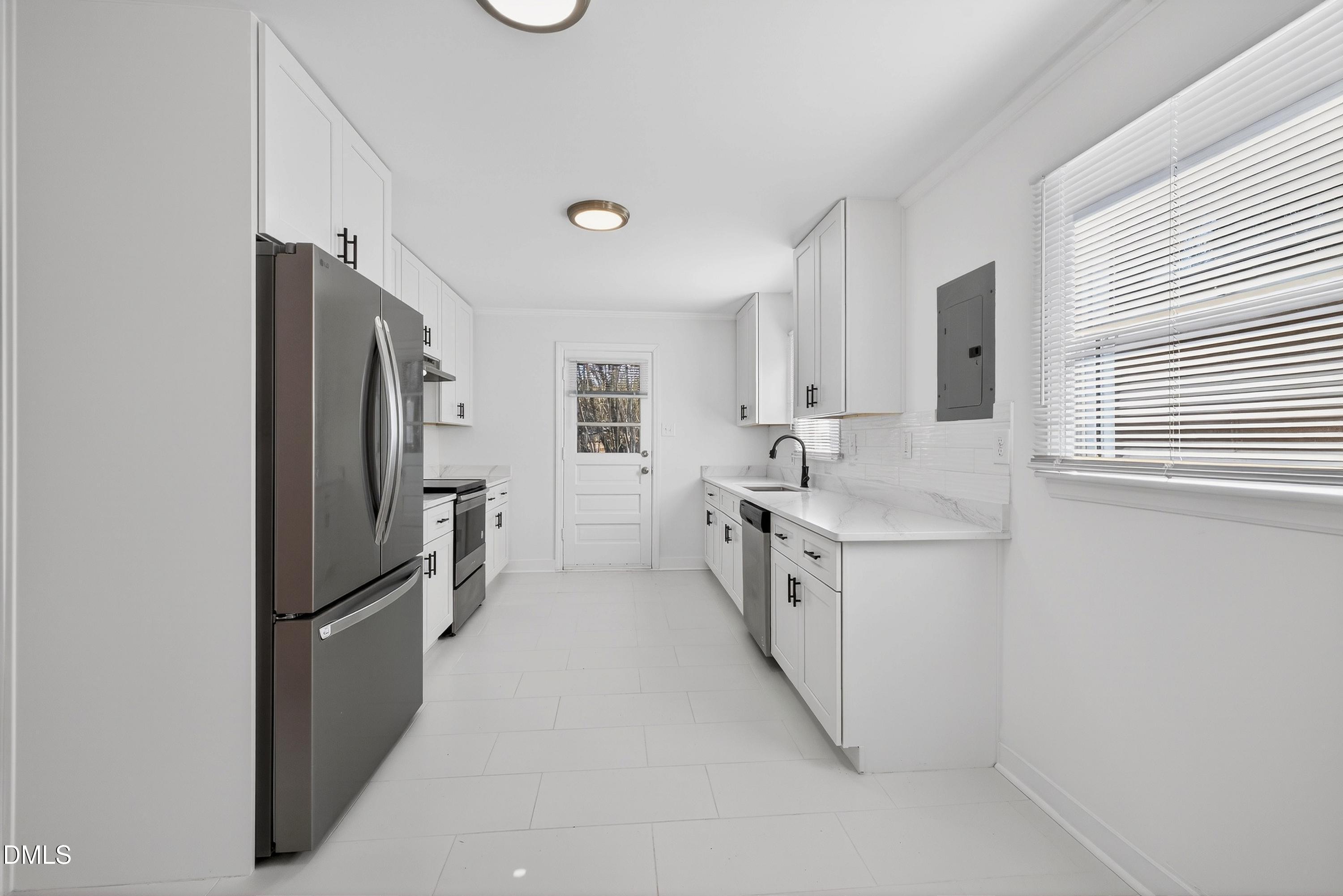 302 Normandy Street Property Photo 8