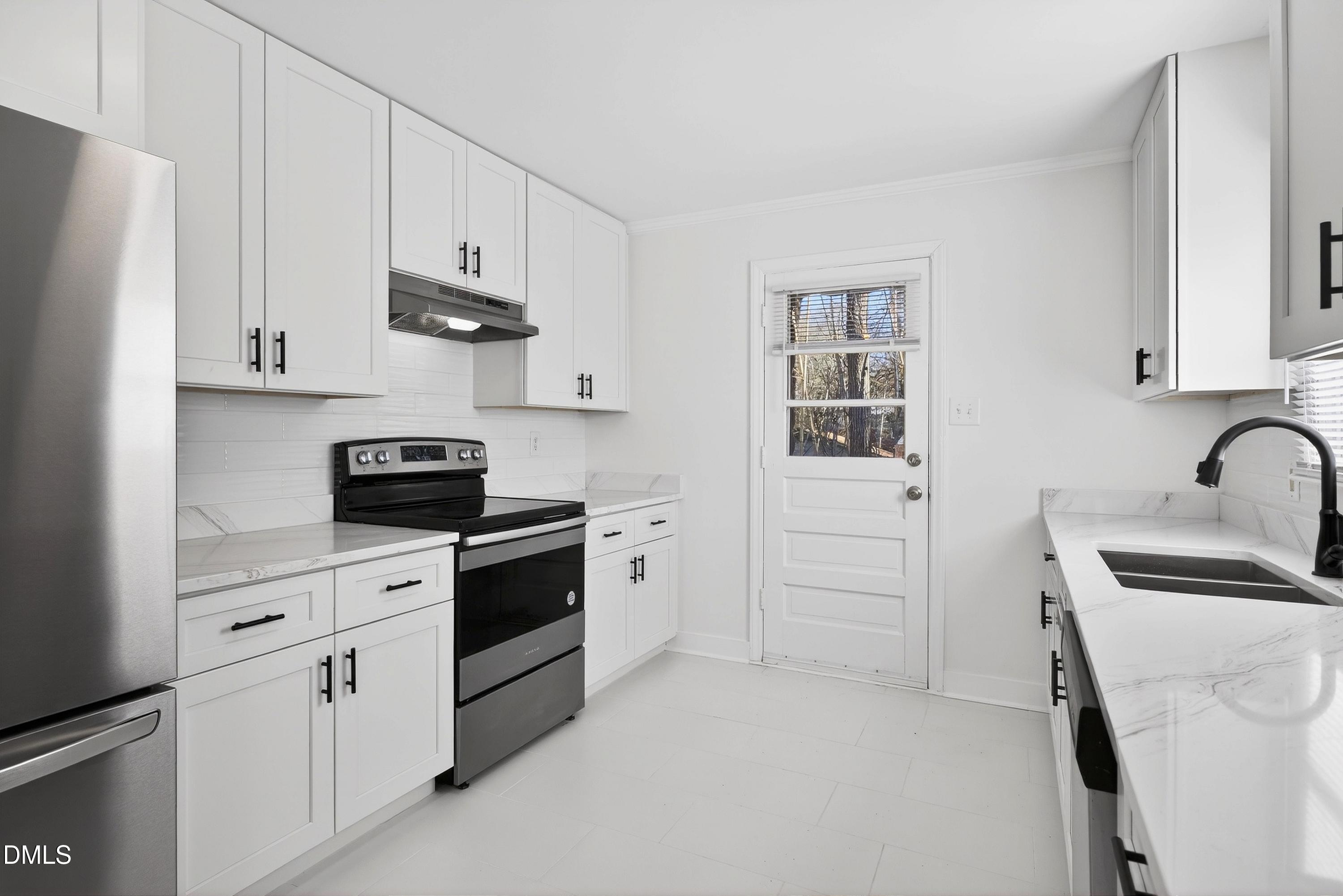 302 Normandy Street Property Photo 9
