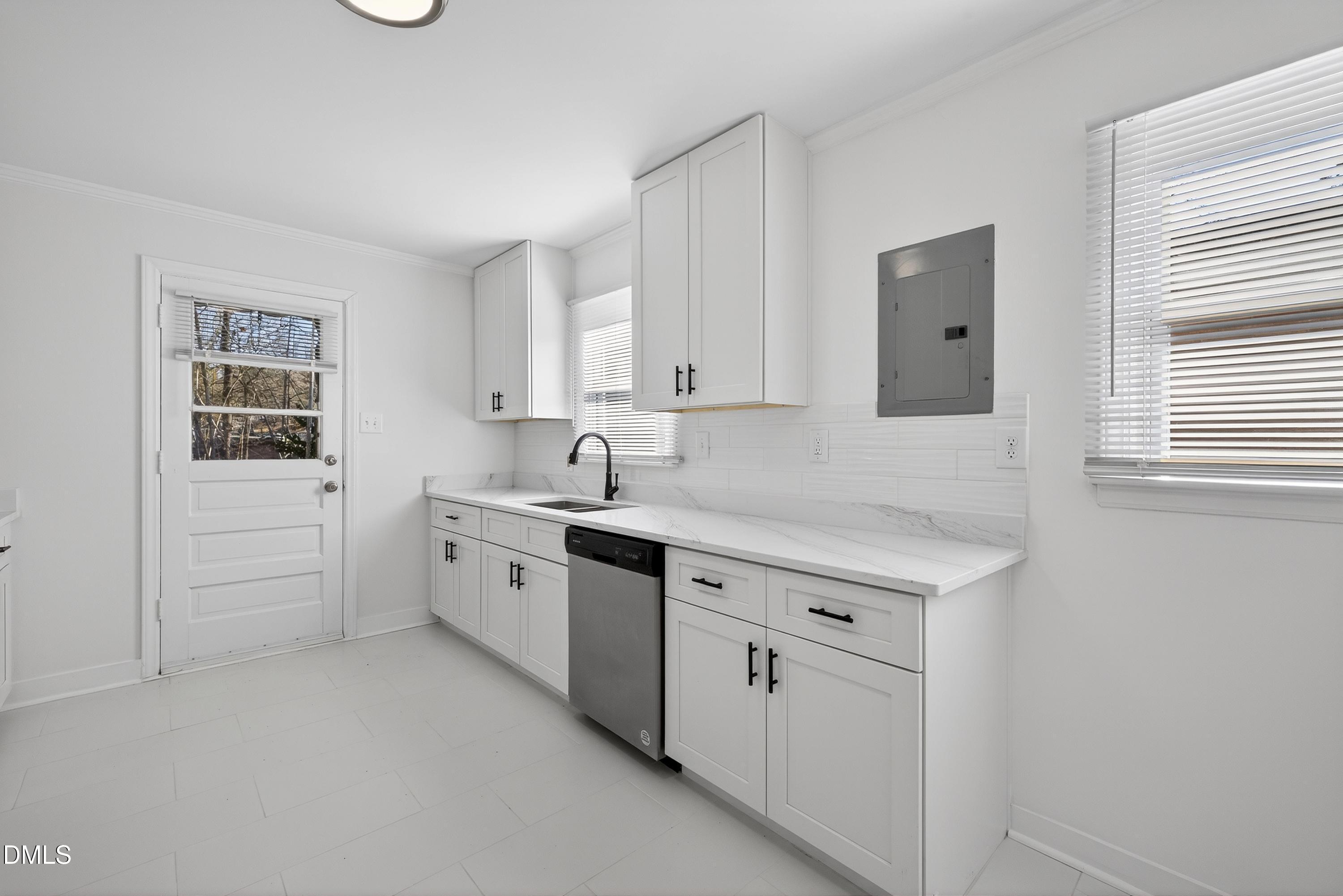 302 Normandy Street Property Photo 12