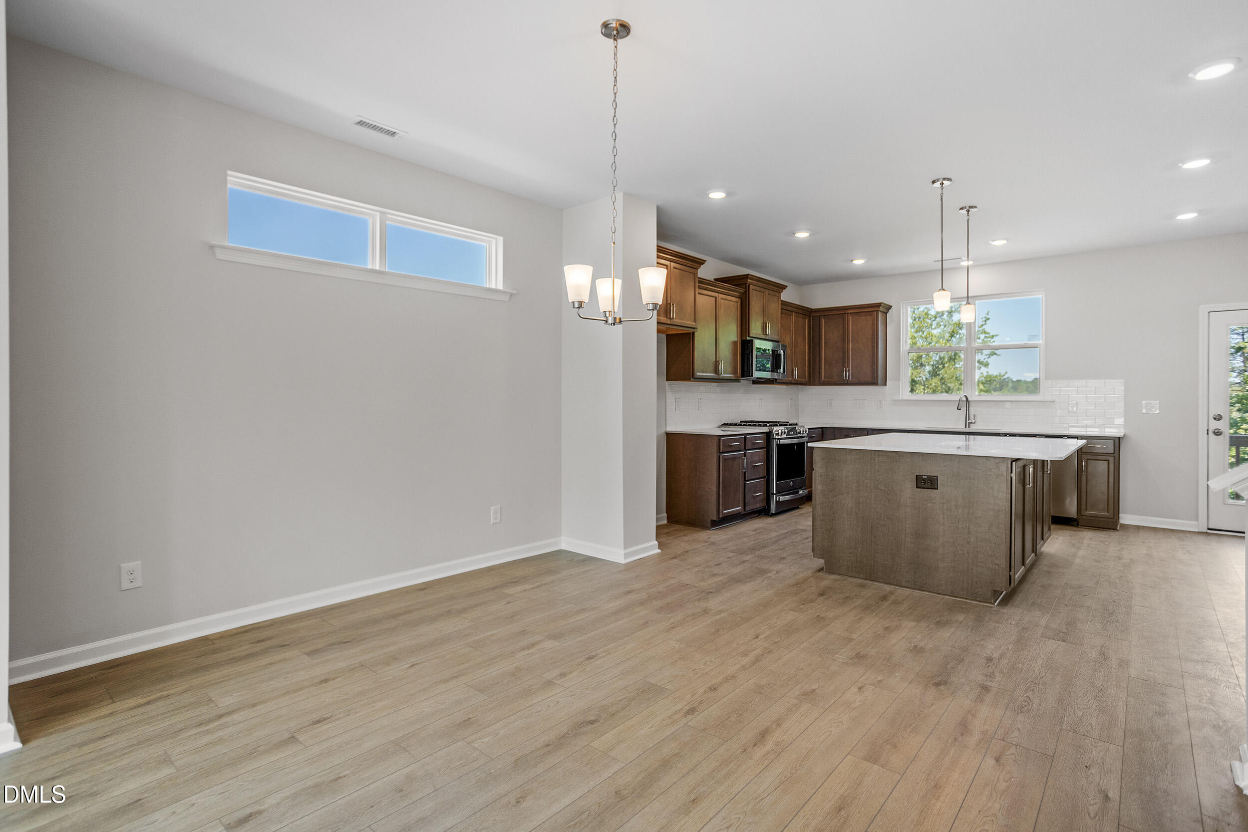 2122 Pink Peony Circle 153 Property Photo 6
