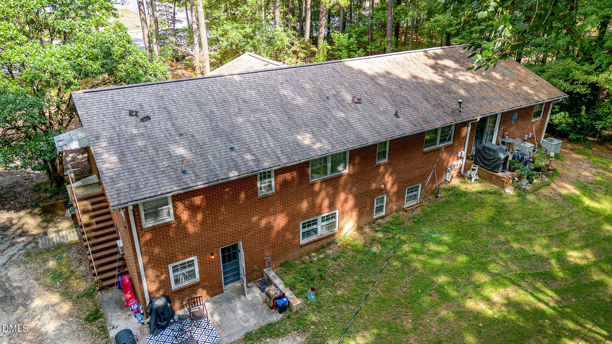 1208 Walnut Street Property Photo 1