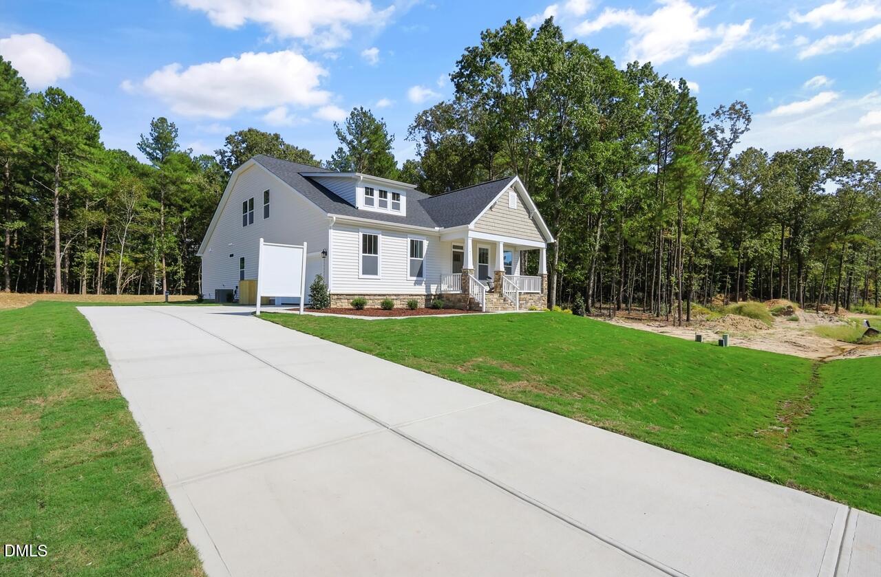145 Bluestone Drive Property Photo 3