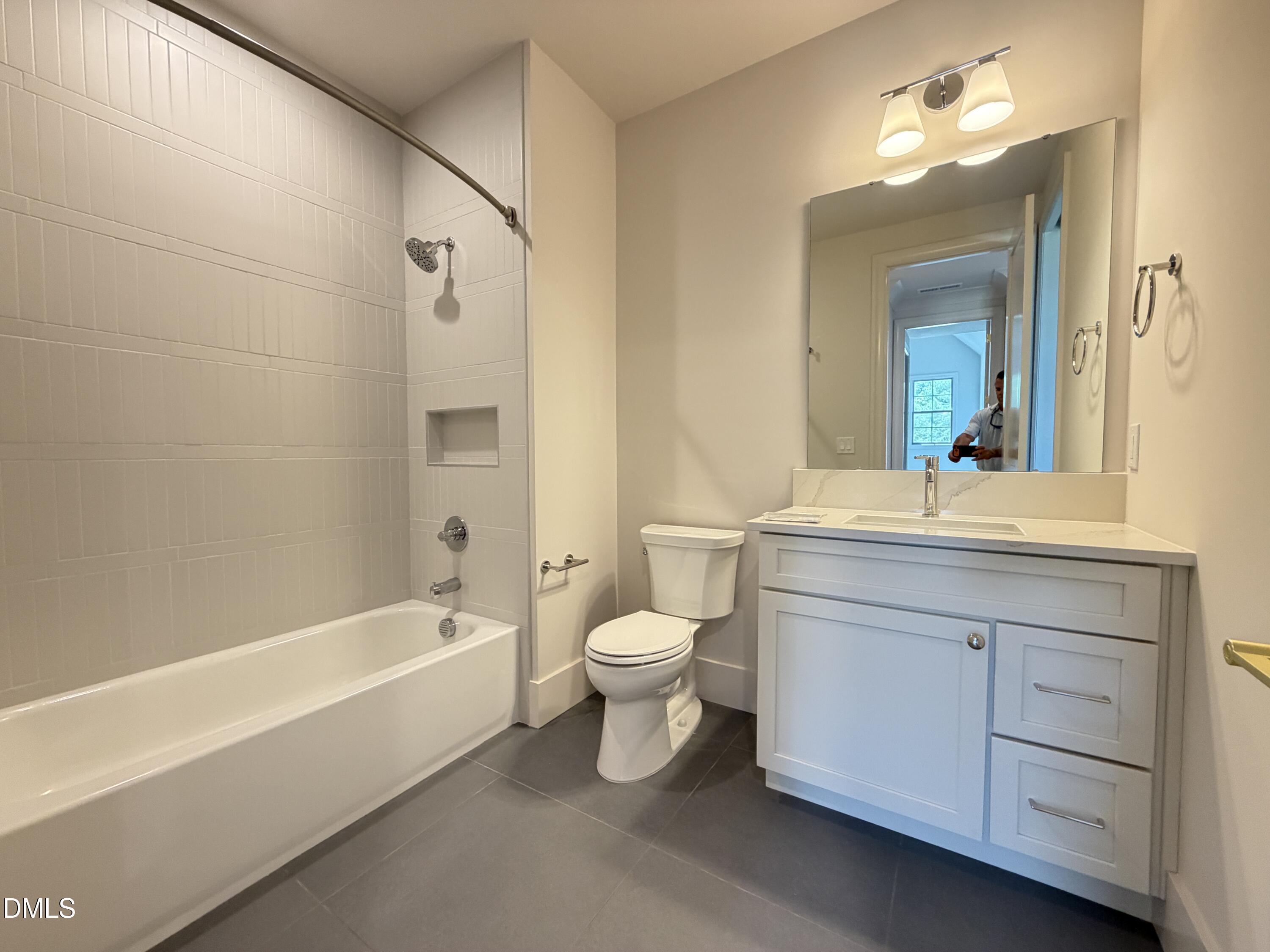 2428 Rosslare Mews Lane Property Photo 33
