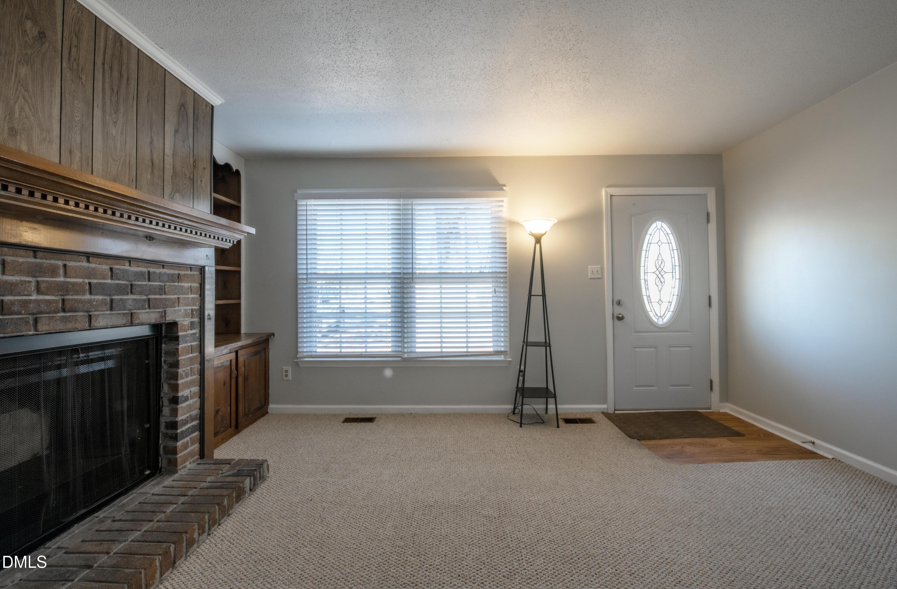 116 E Judd Street Property Photo 4