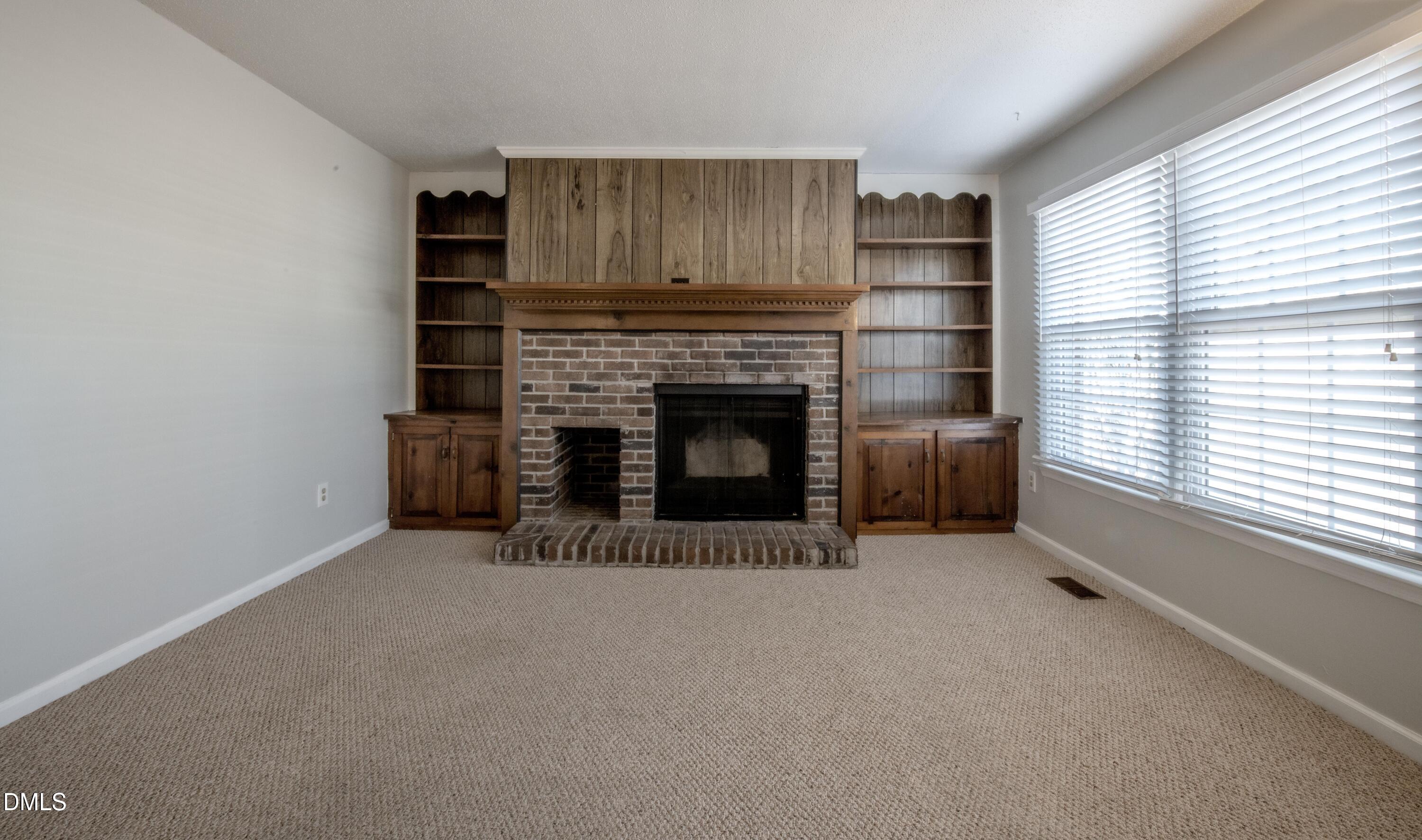 116 E Judd Street Property Photo 5