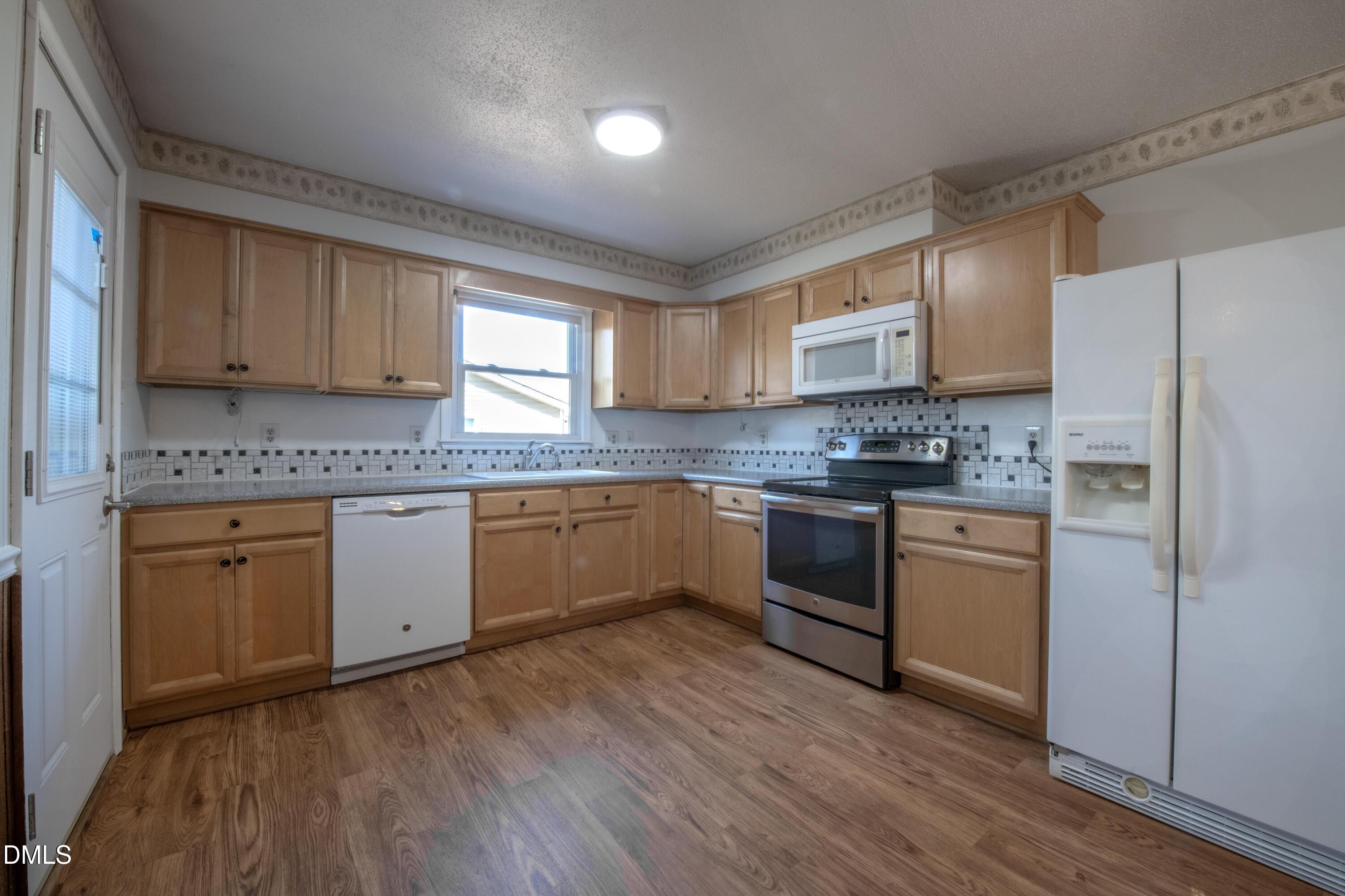 116 E Judd Street Property Photo 9