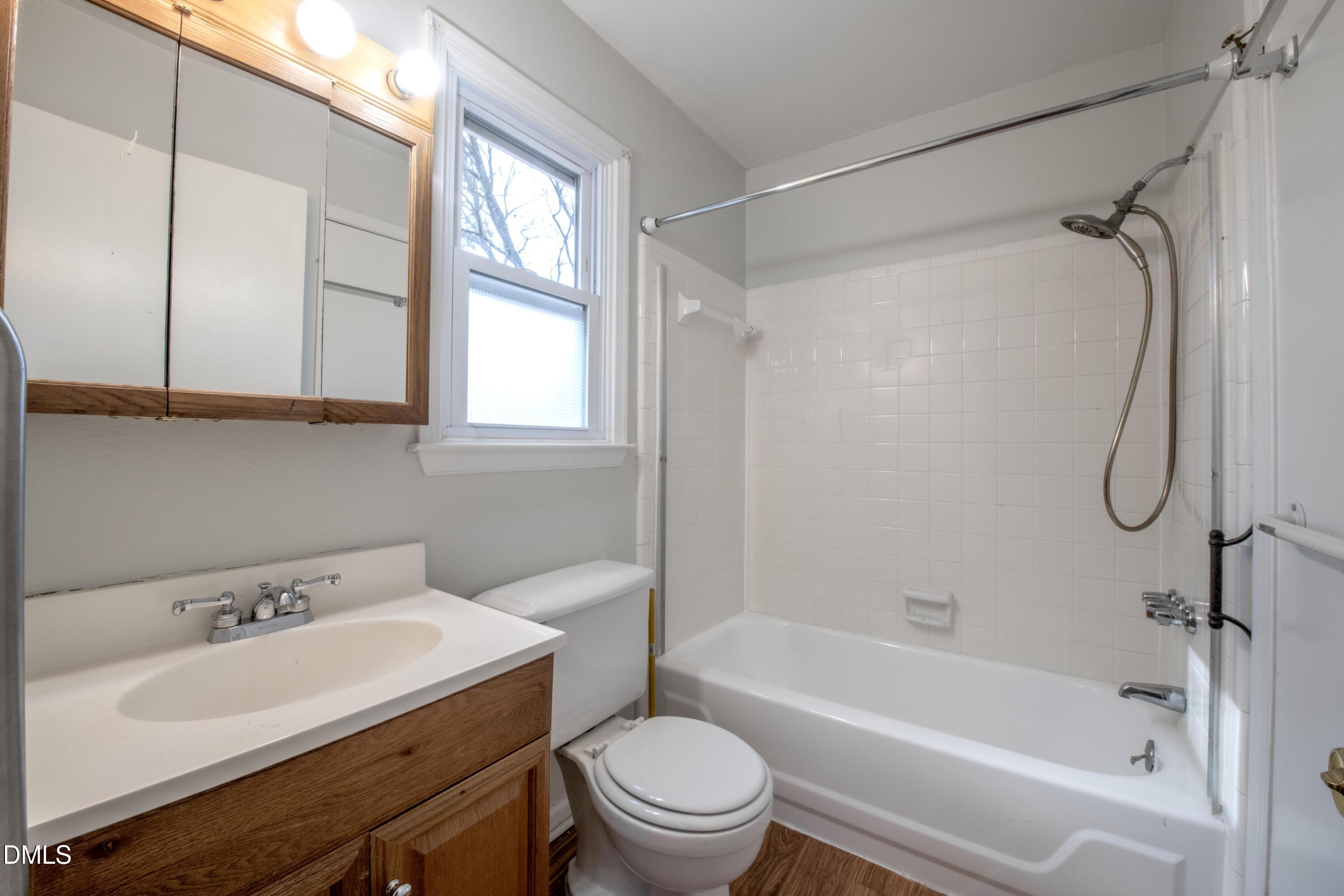 116 E Judd Street Property Photo 13
