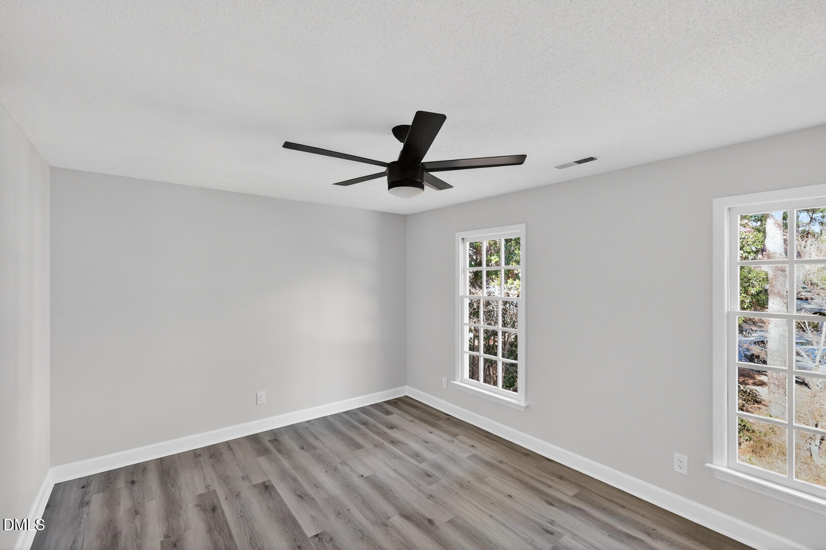 2224 Effingham Circle Property Photo 30