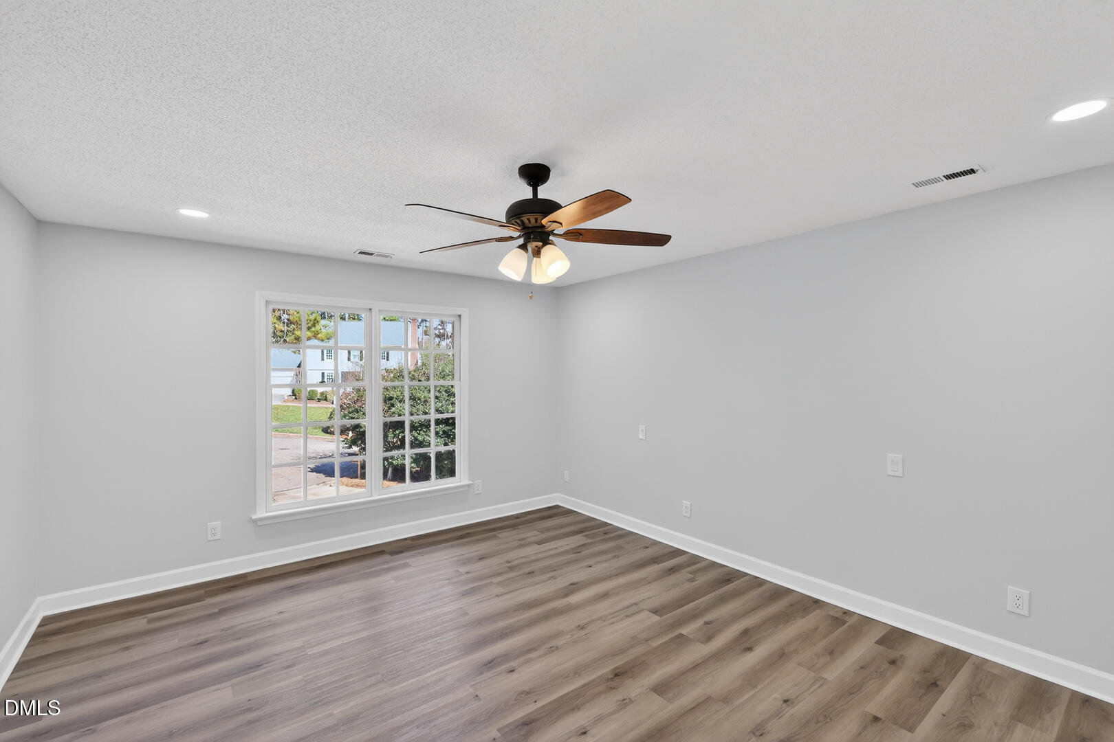 2224 Effingham Circle Property Photo 43