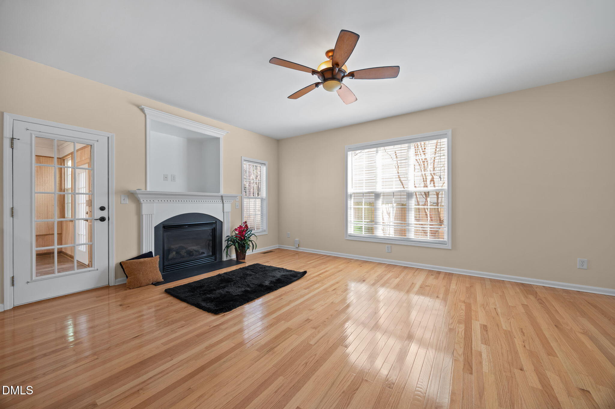 5210 Groveside Court Property Photo 11