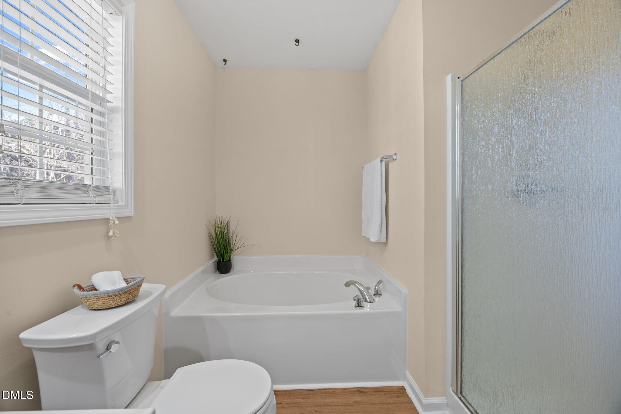 5210 Groveside Court Property Photo 18