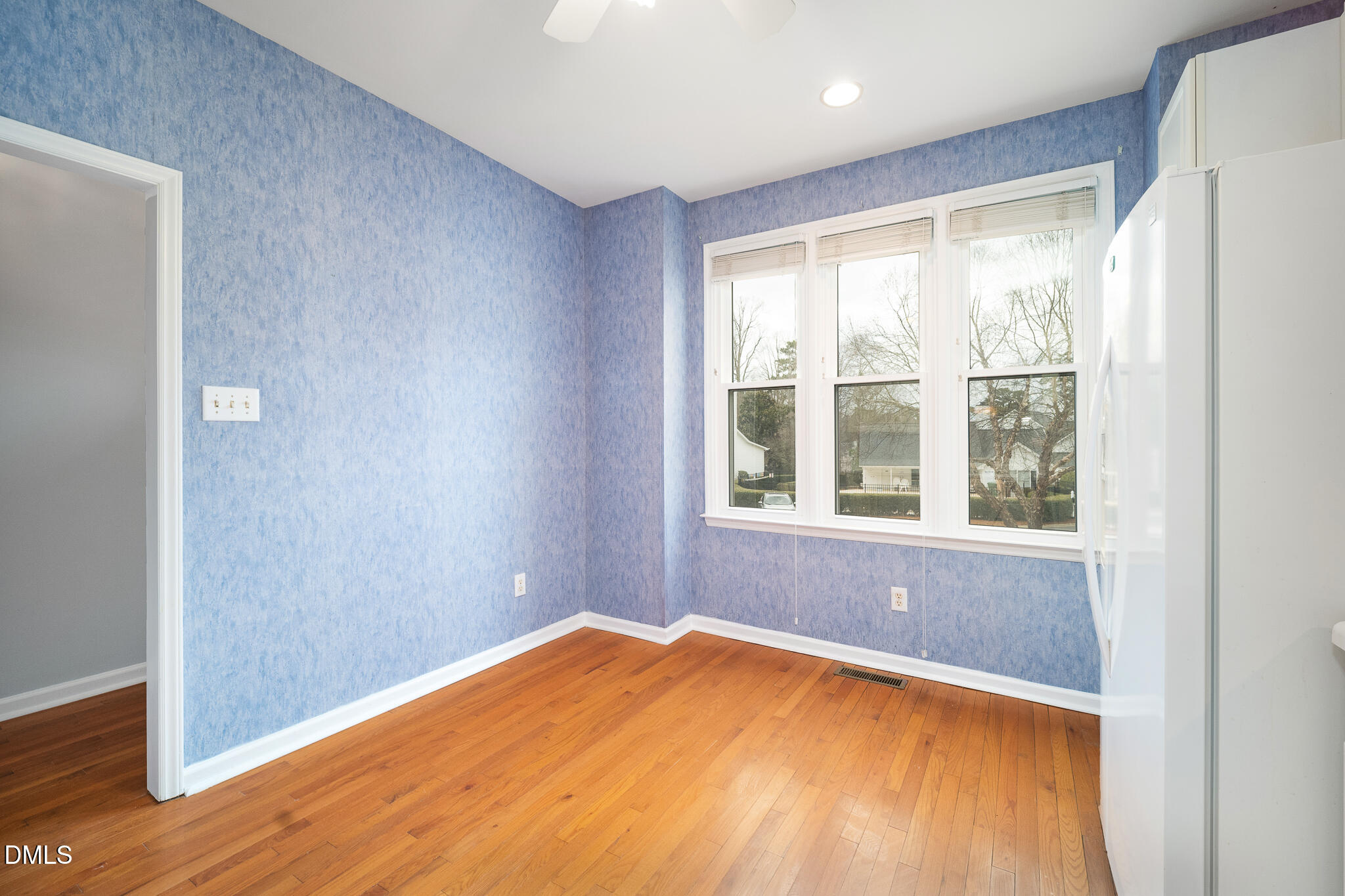 416 Center Pointe Drive Property Photo 3