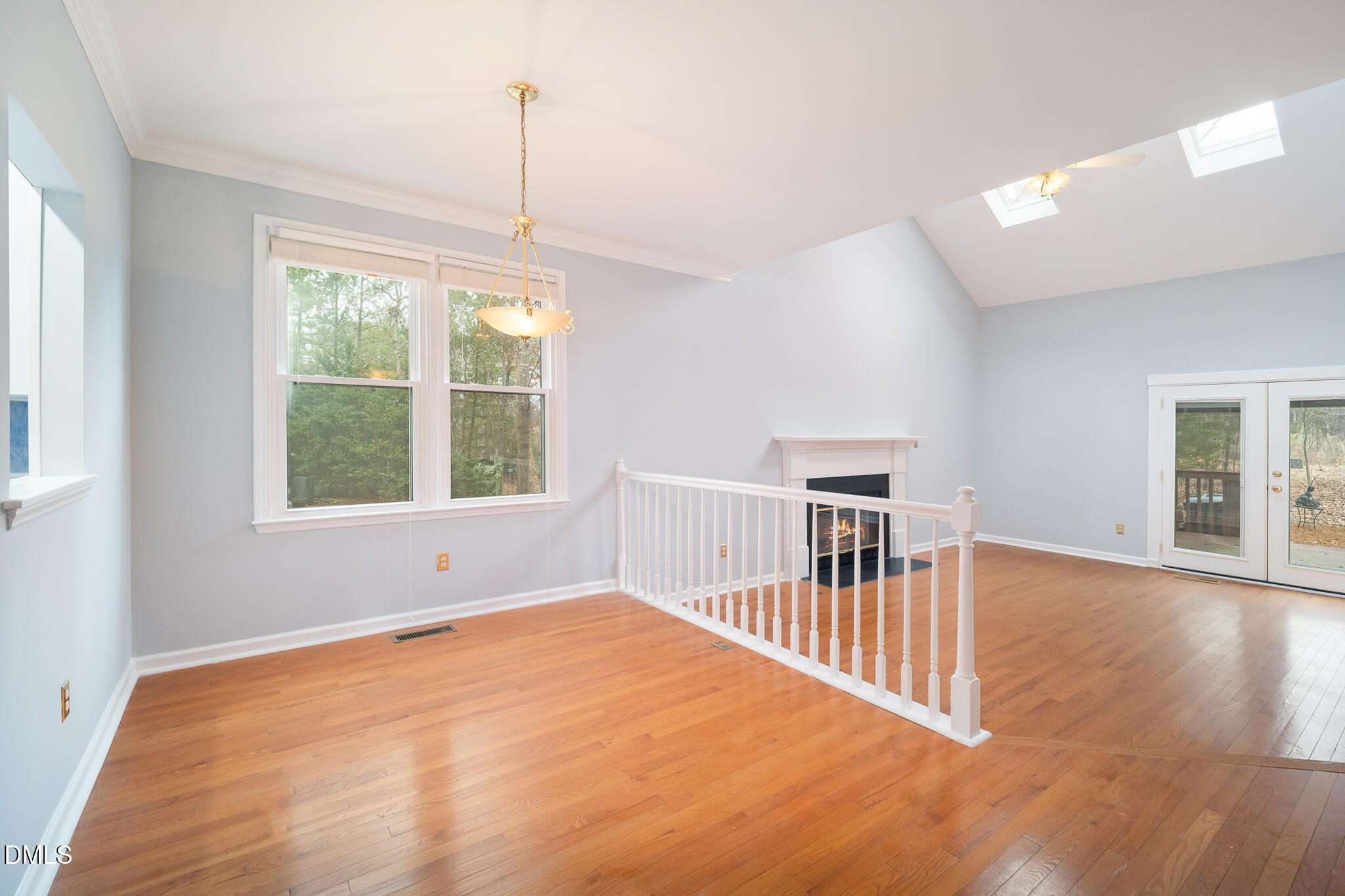 416 Center Pointe Drive Property Photo 4