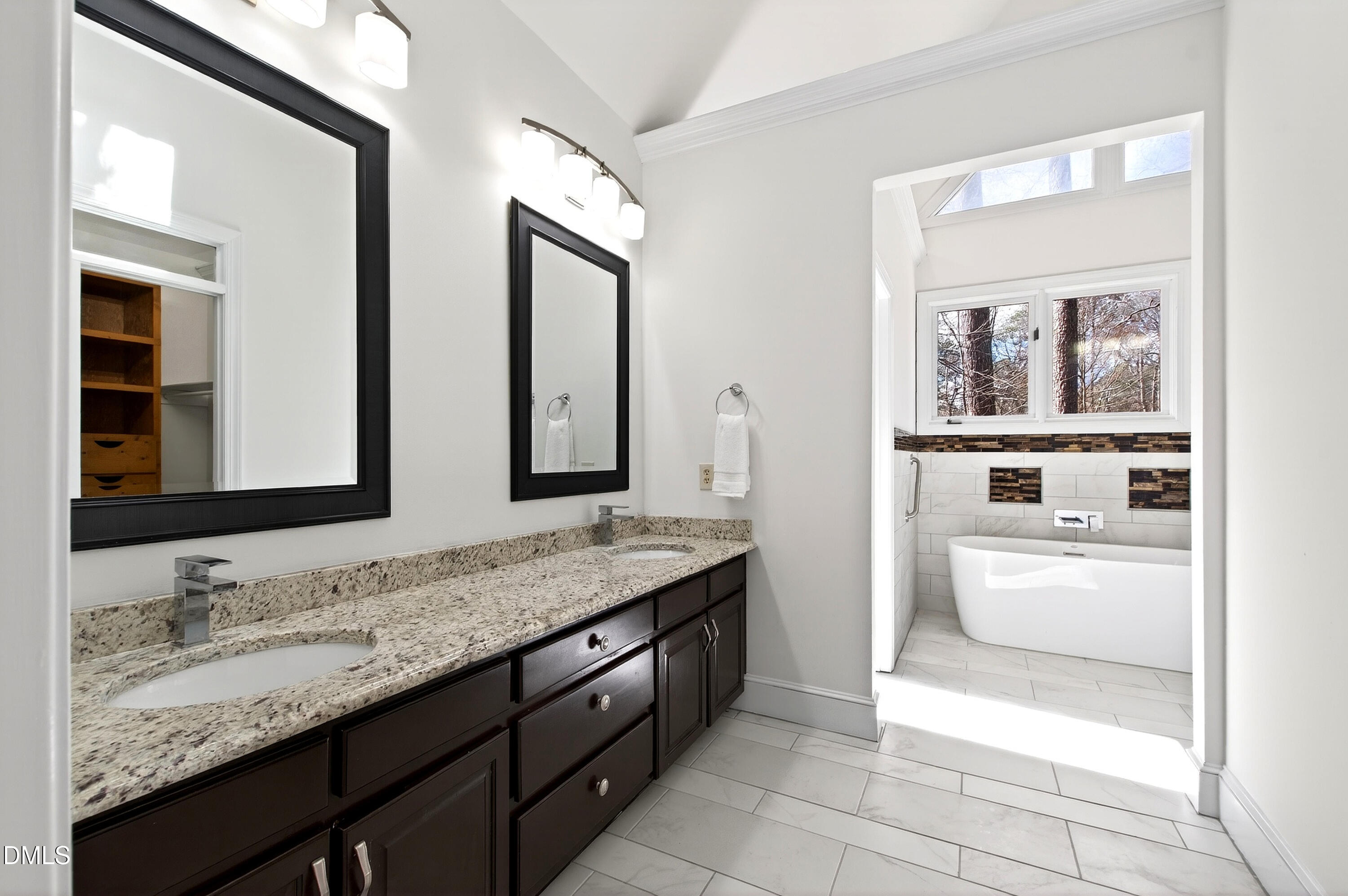 904 Stonecutter Court Property Photo 11