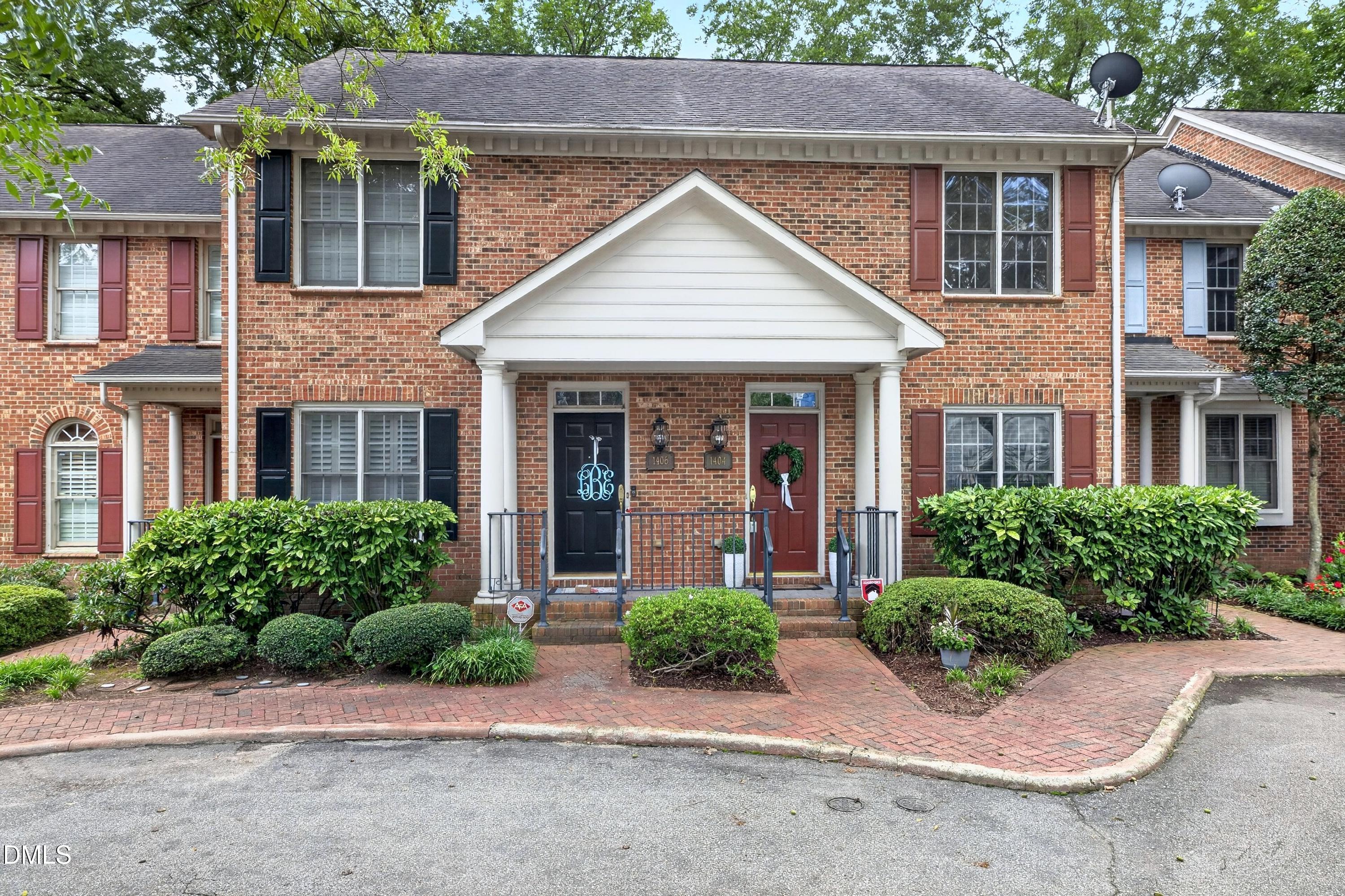 1404 Governors Court Property Photo 2
