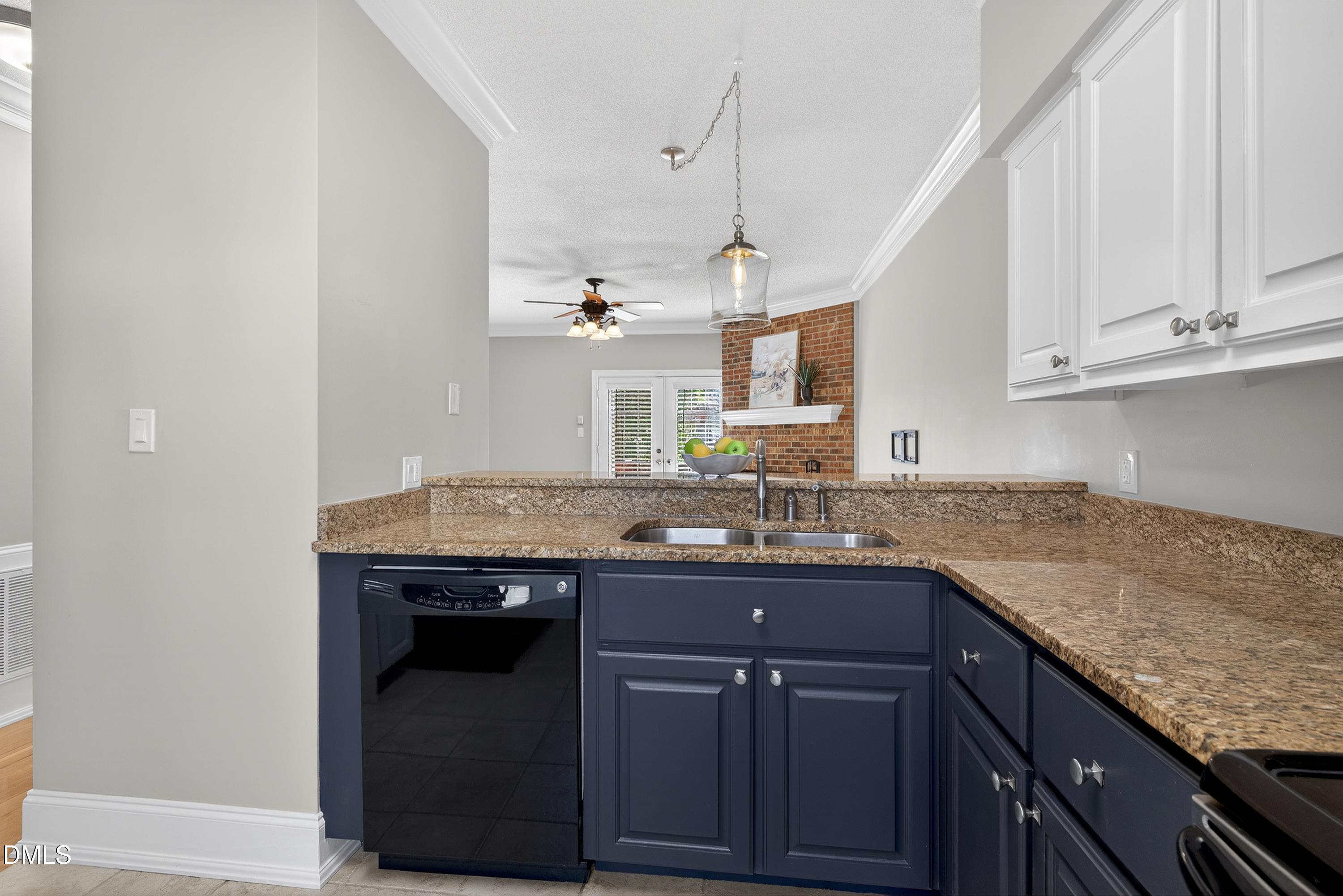 1404 Governors Court Property Photo 10