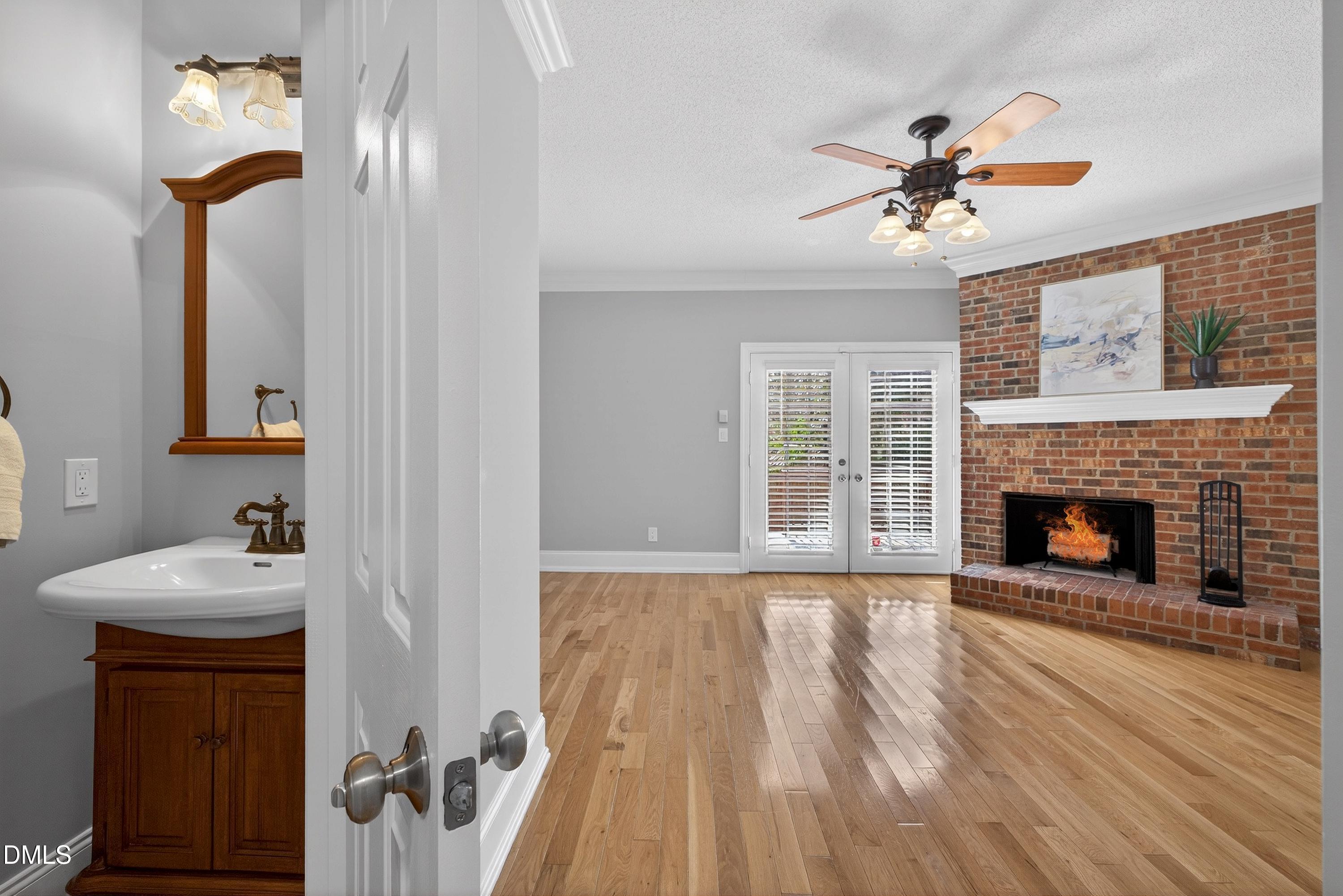 1404 Governors Court Property Photo 13