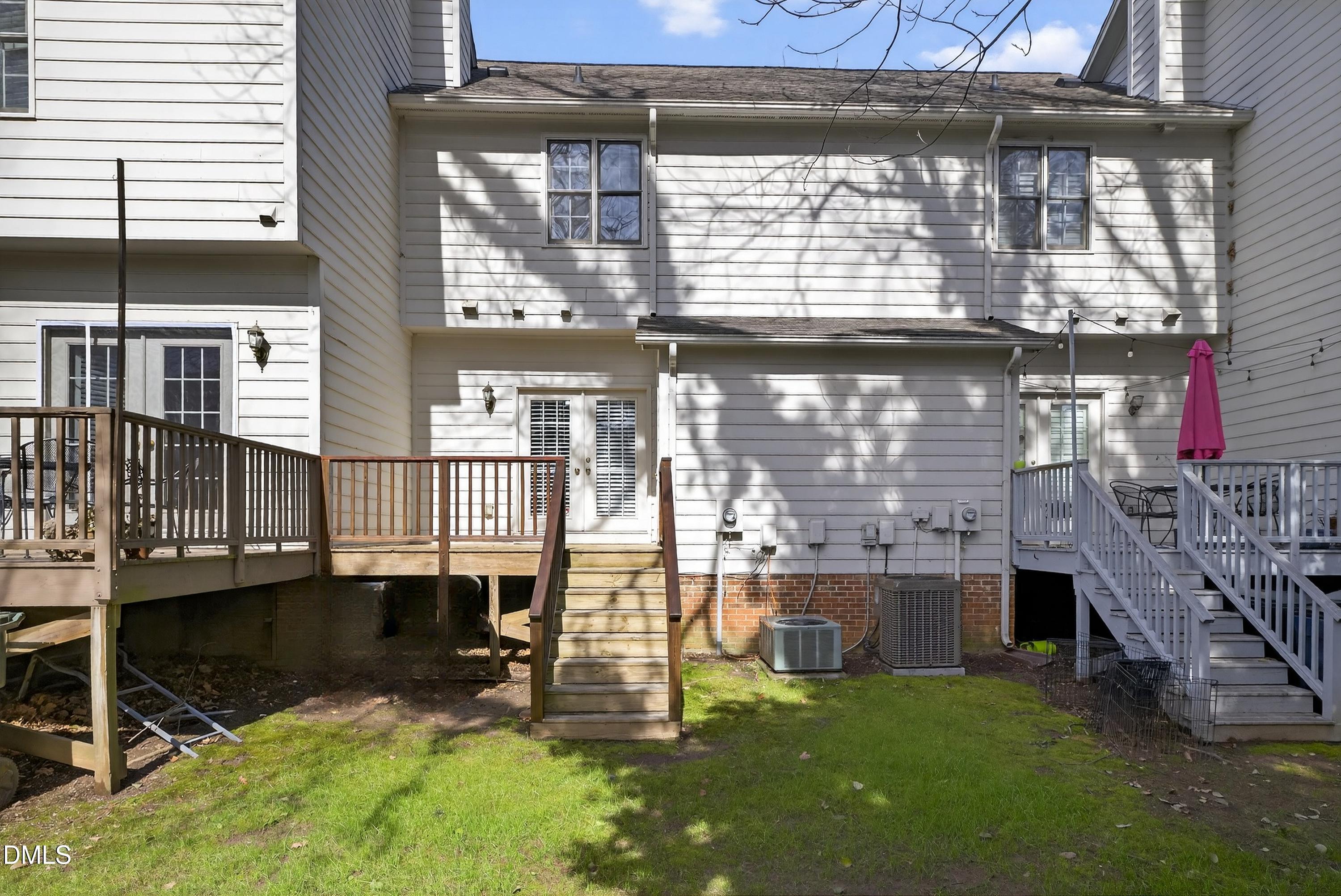 1404 Governors Court Property Photo 38