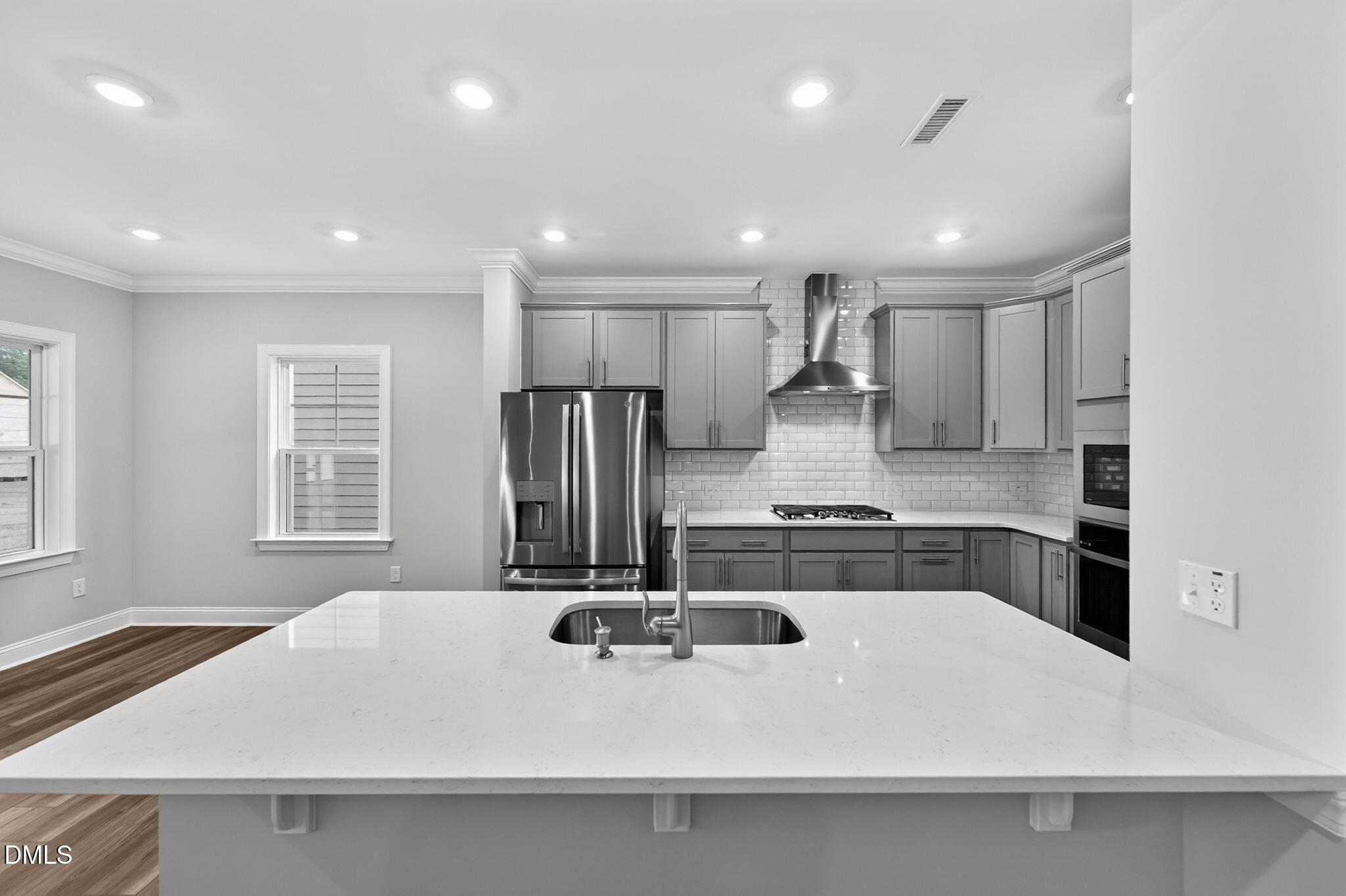 304 Seagrass Circle Property Photo 6